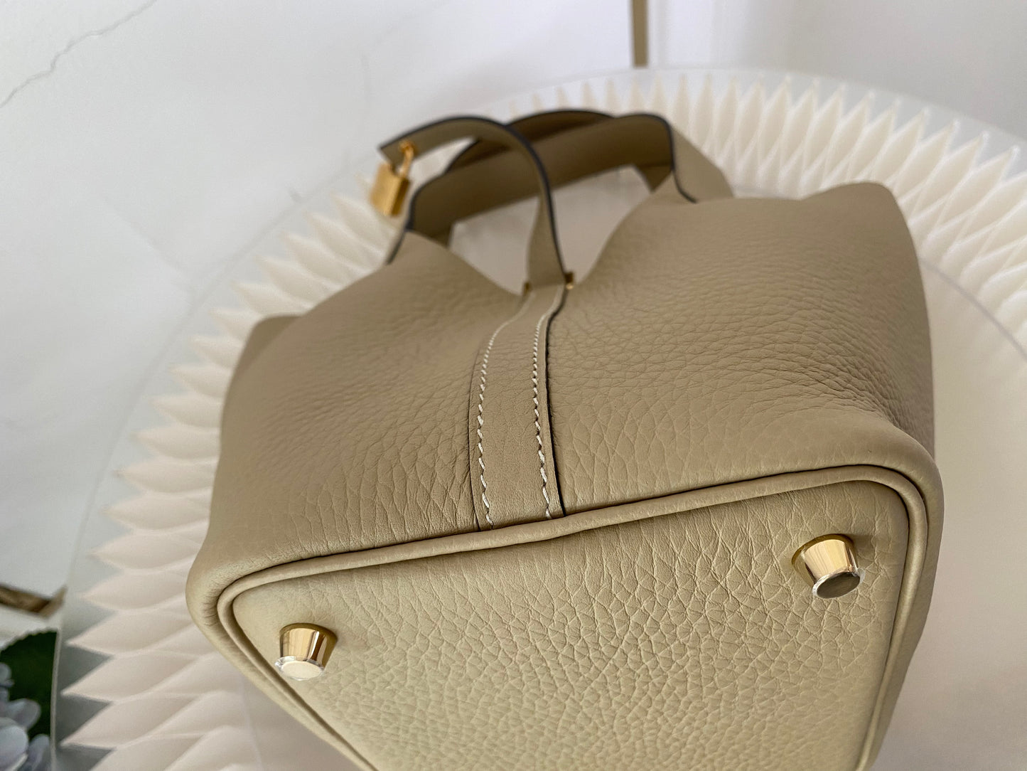 Hermes Picotin 18 Trench GHW