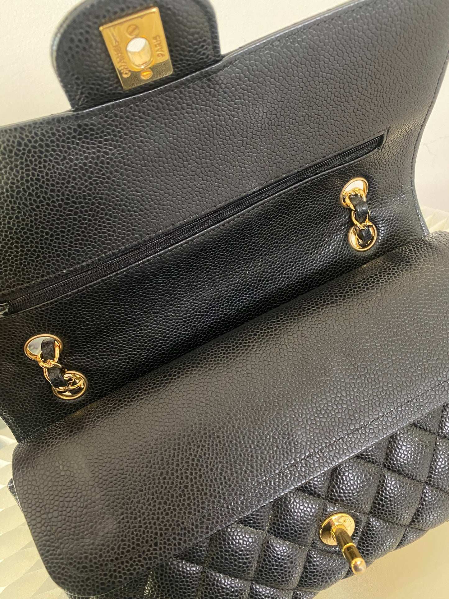 Chanel Classic Medium Double Flap Caviar GHW