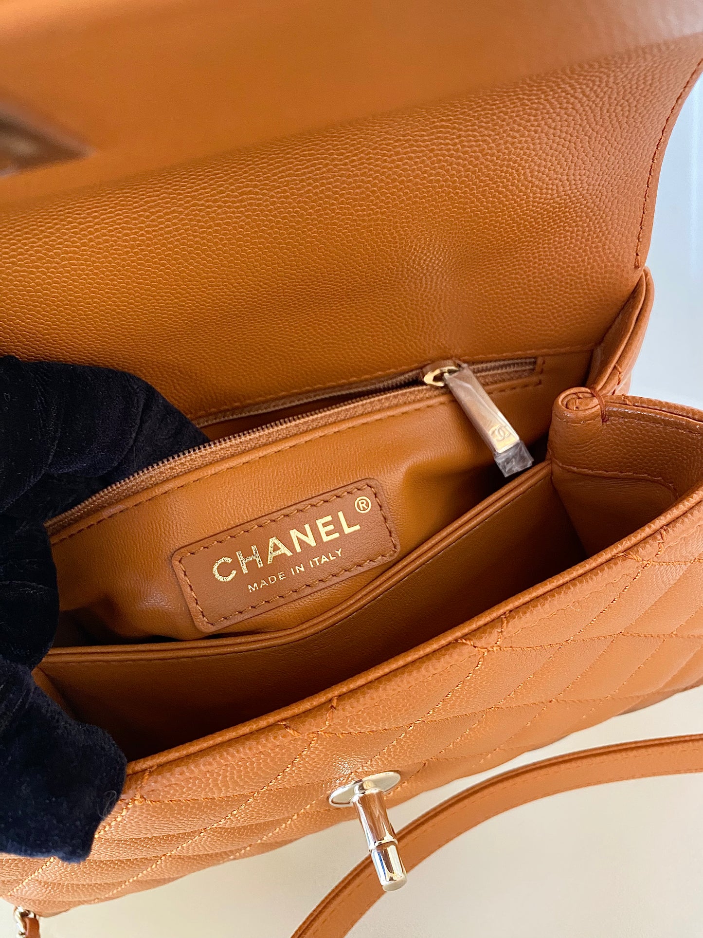 Chanel Coco Caviar Caramel LGHW