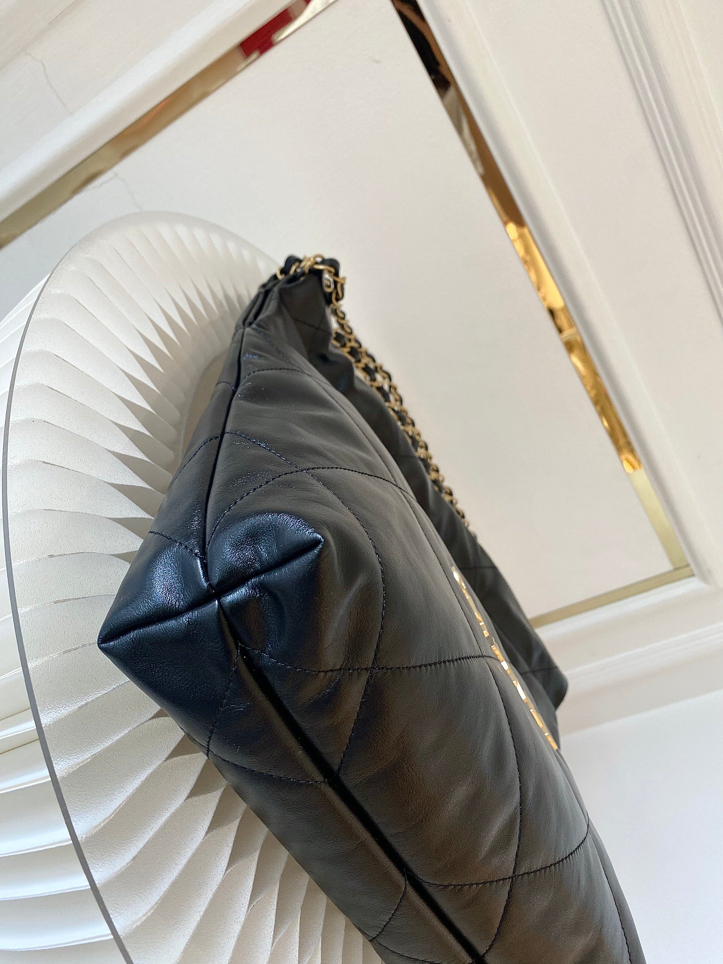 CHANEL C22 Small GHW