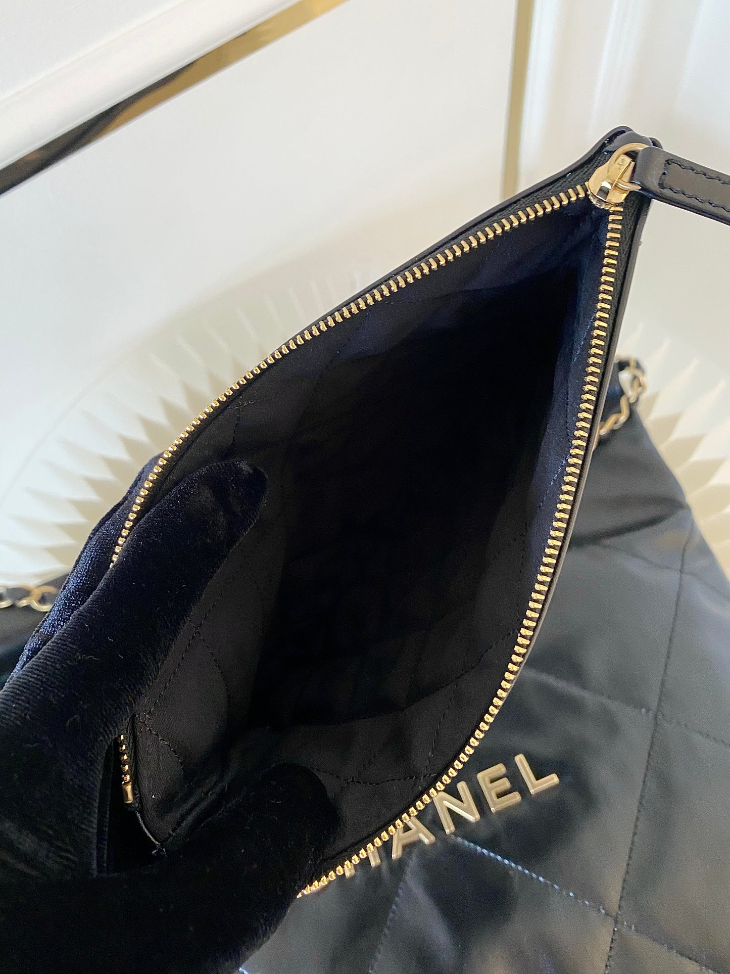 CHANEL C22 Small GHW