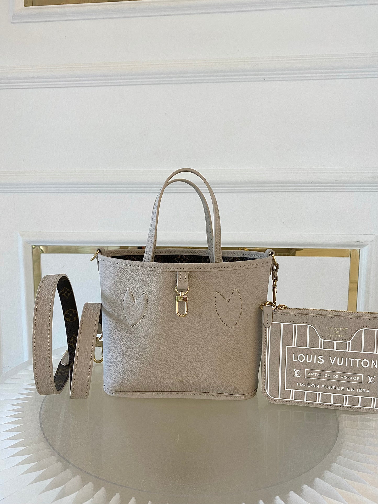 LOUIS VUITTON Reversible Neverfull Mini in Monogram Print