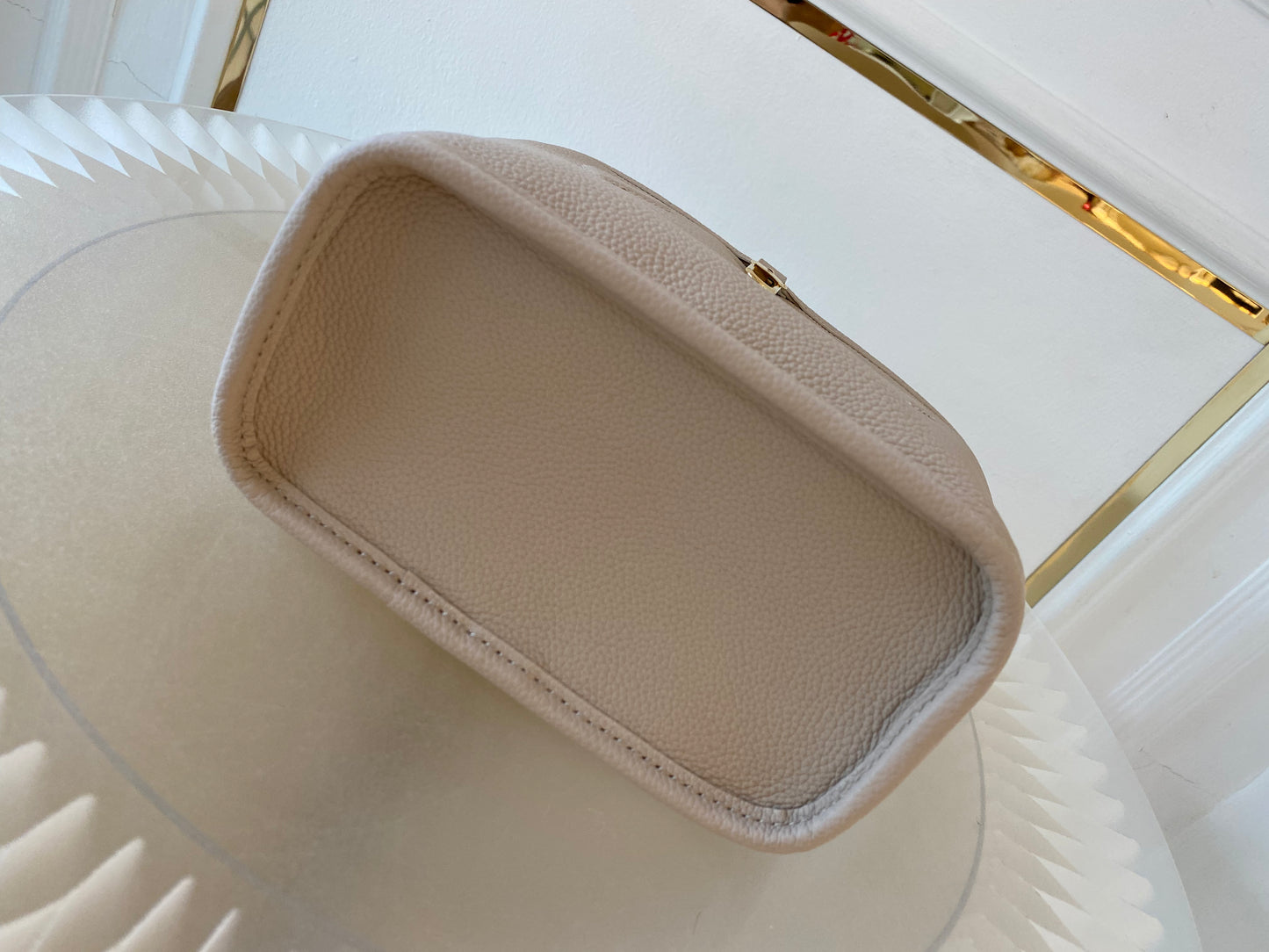 LOUIS VUITTON Reversible Neverfull Mini in Monogram Print