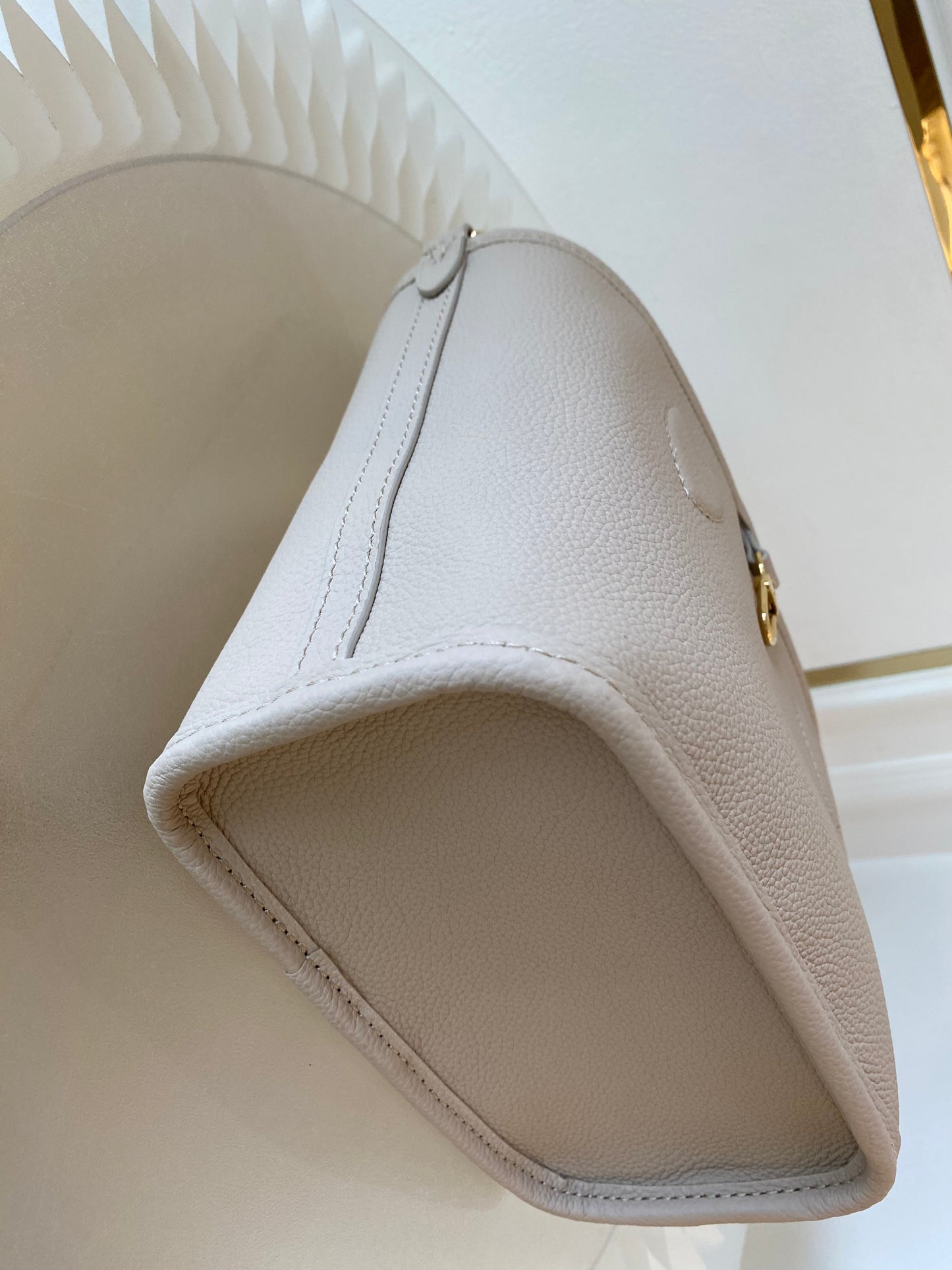LOUIS VUITTON Reversible Neverfull Mini in Monogram Print