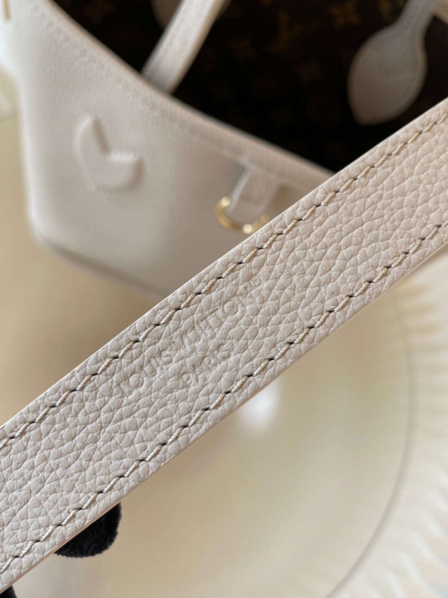 LOUIS VUITTON Reversible Neverfull Mini in Monogram Print