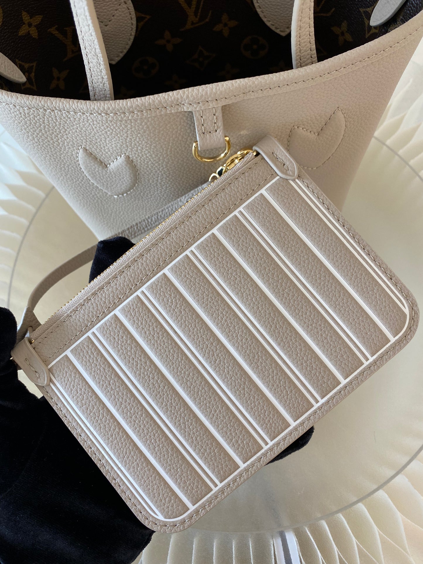 LOUIS VUITTON Reversible Neverfull Mini in Monogram Print