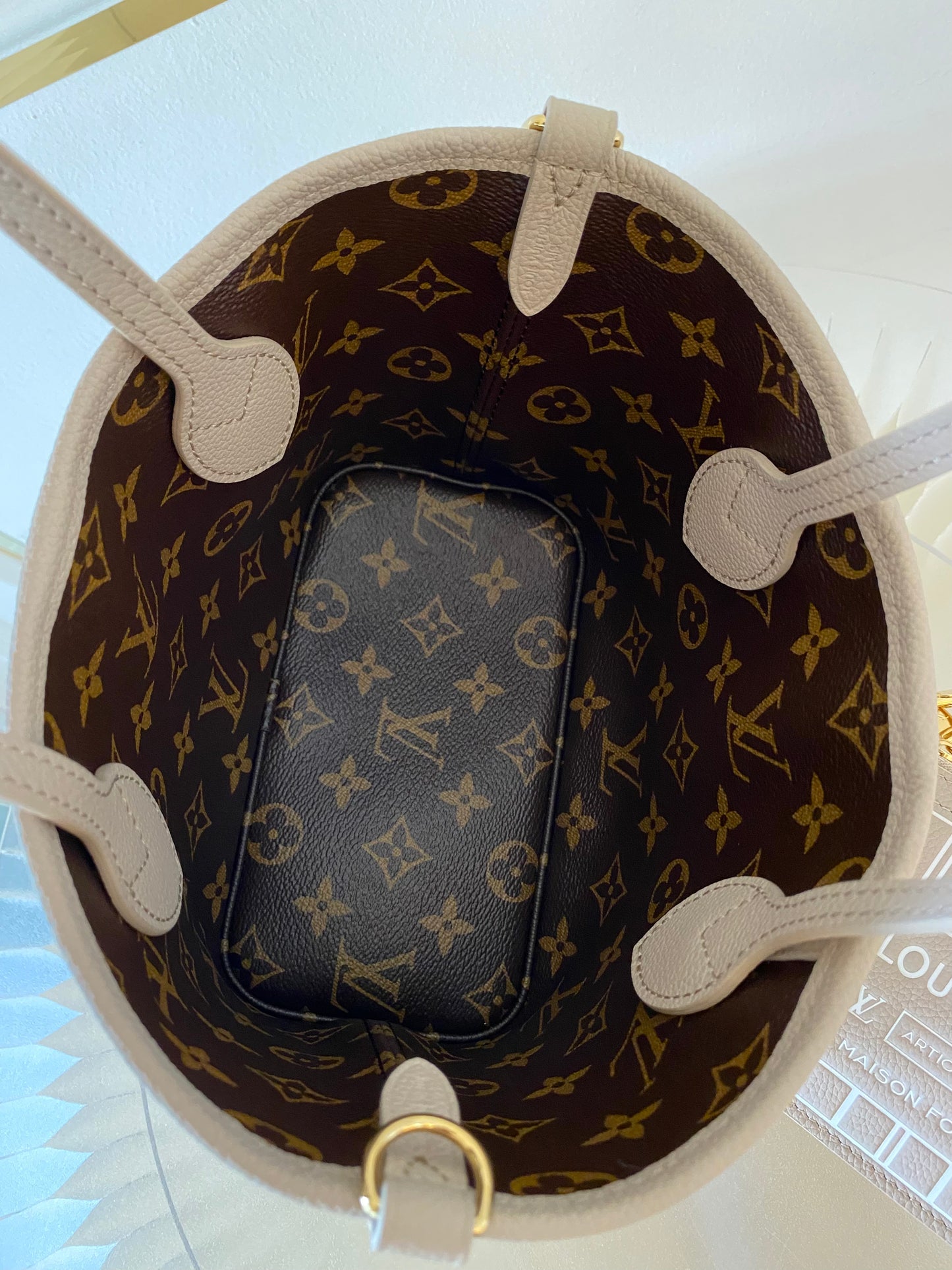 LOUIS VUITTON Reversible Neverfull Mini in Monogram Print
