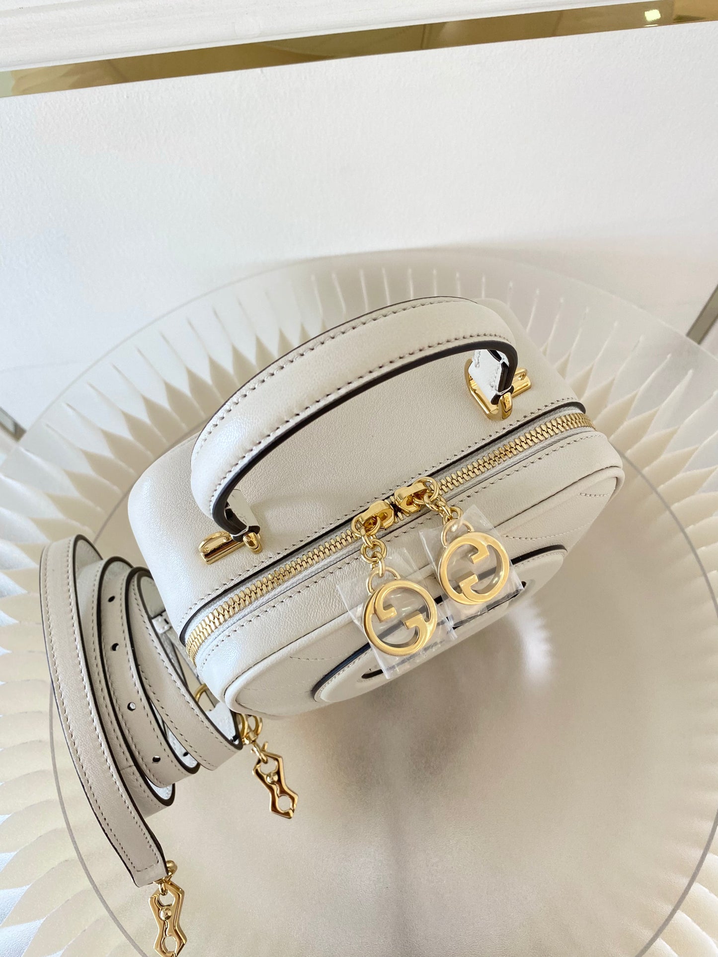 GUCCI Blondie 2-Way Top Handle Bag