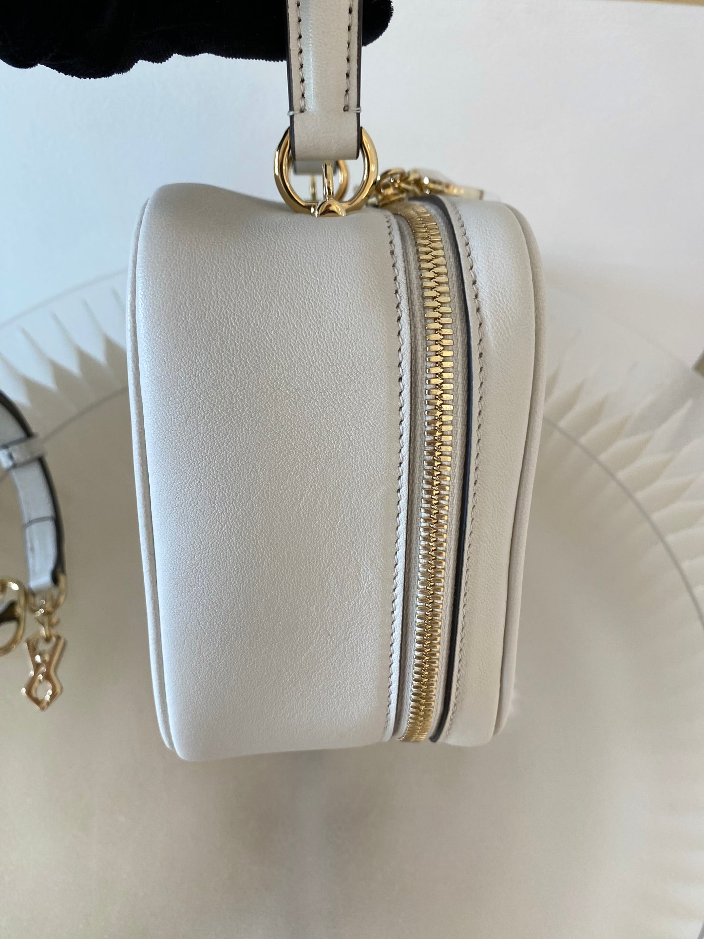 GUCCI Blondie 2-Way Top Handle Bag