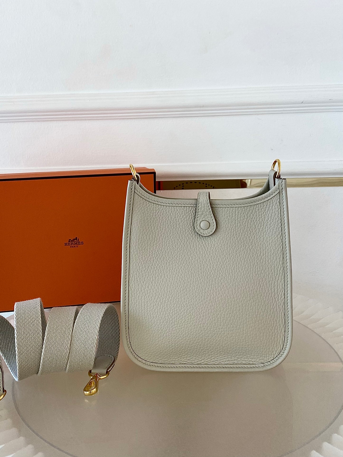 Hermes Evelyne TPM Beton GHW