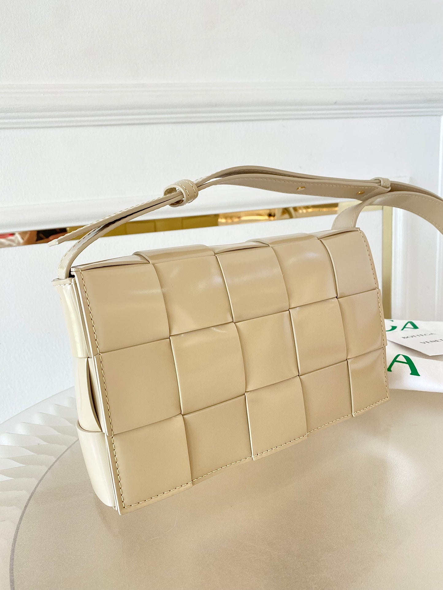 BOTTEGA VENETA Cassette Beige in Leather Bag