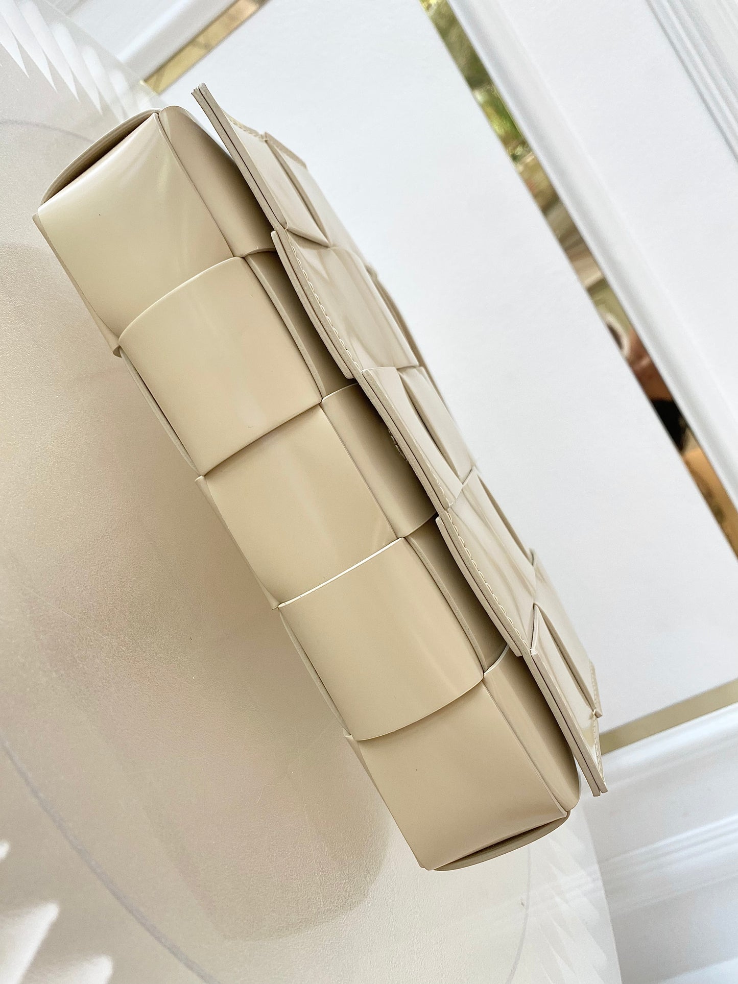BOTTEGA VENETA Cassette Beige in Leather Bag