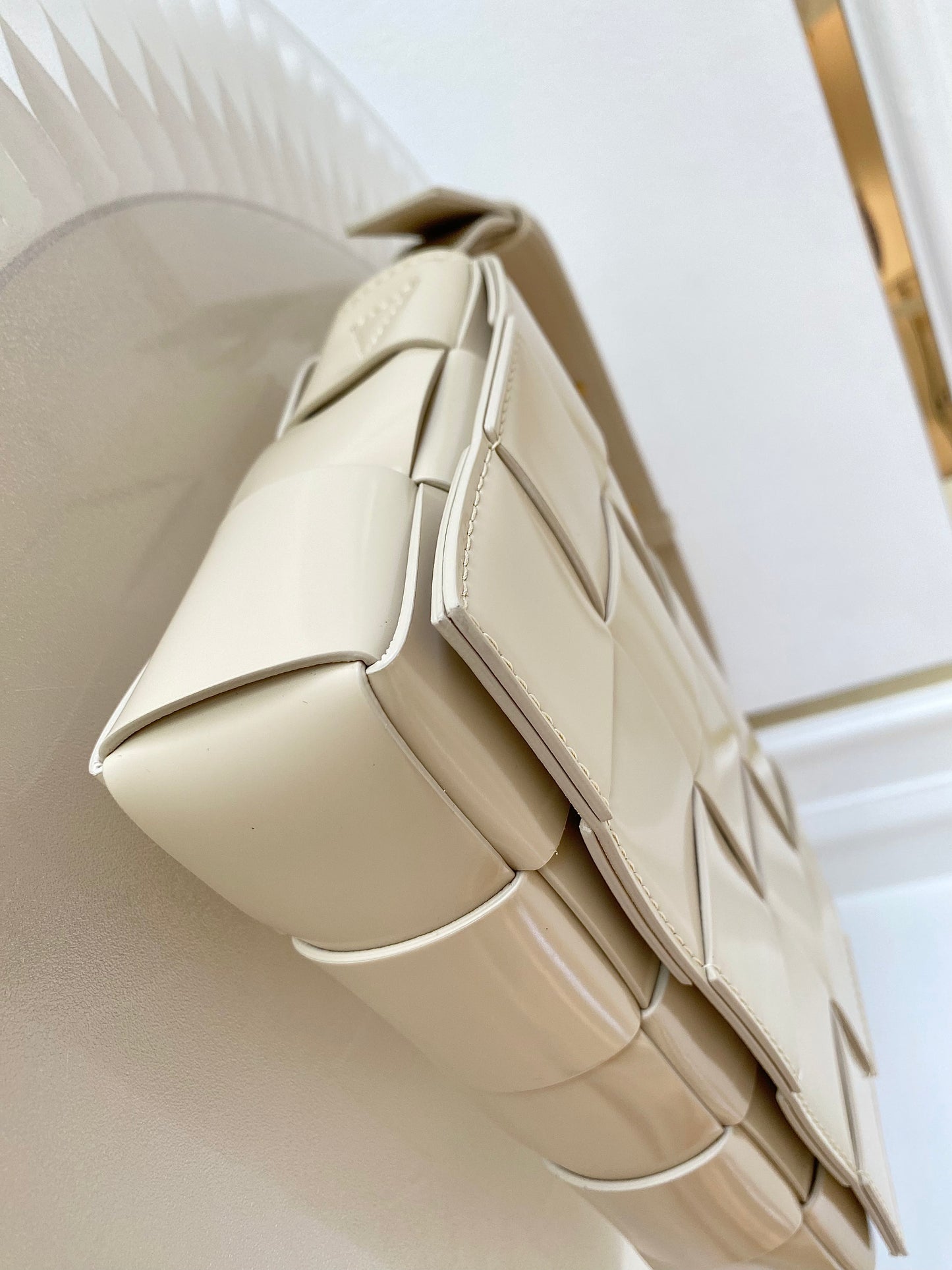 BOTTEGA VENETA Cassette Beige in Leather Bag