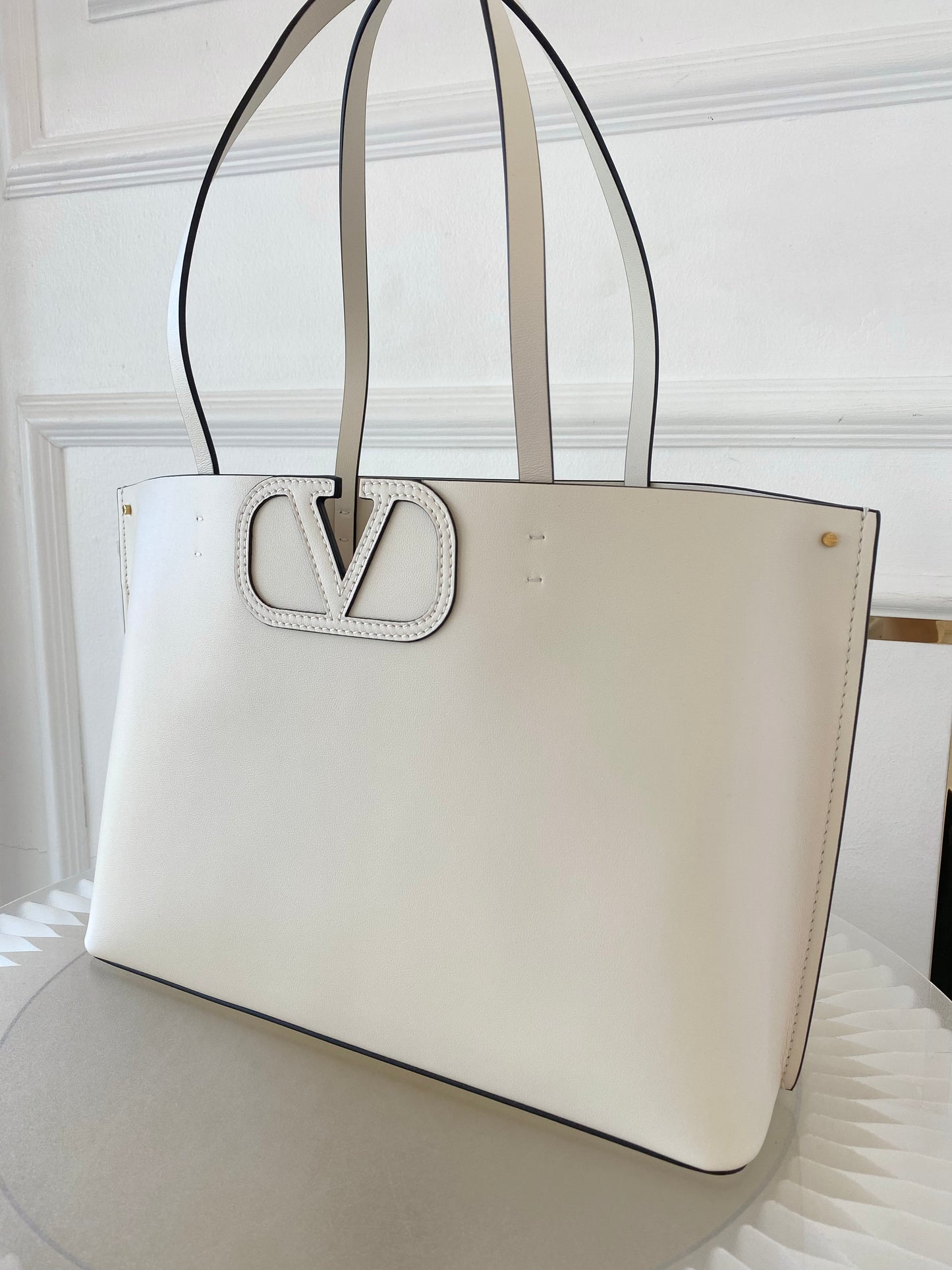 VLTN Fill Me White Ivory Tote Bag