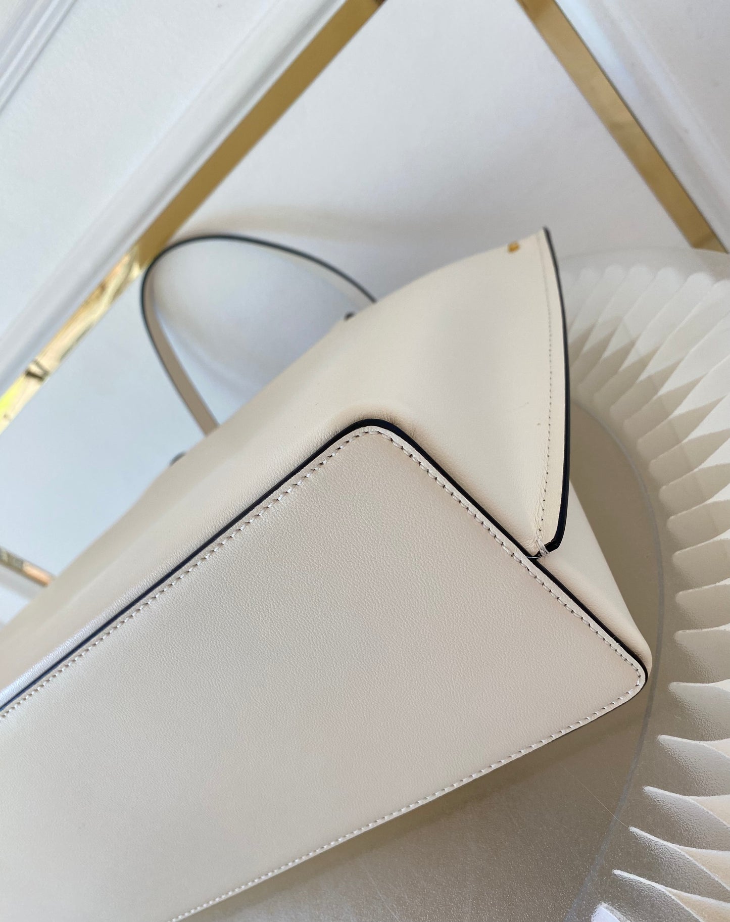 VLTN Fill Me White Ivory Tote Bag