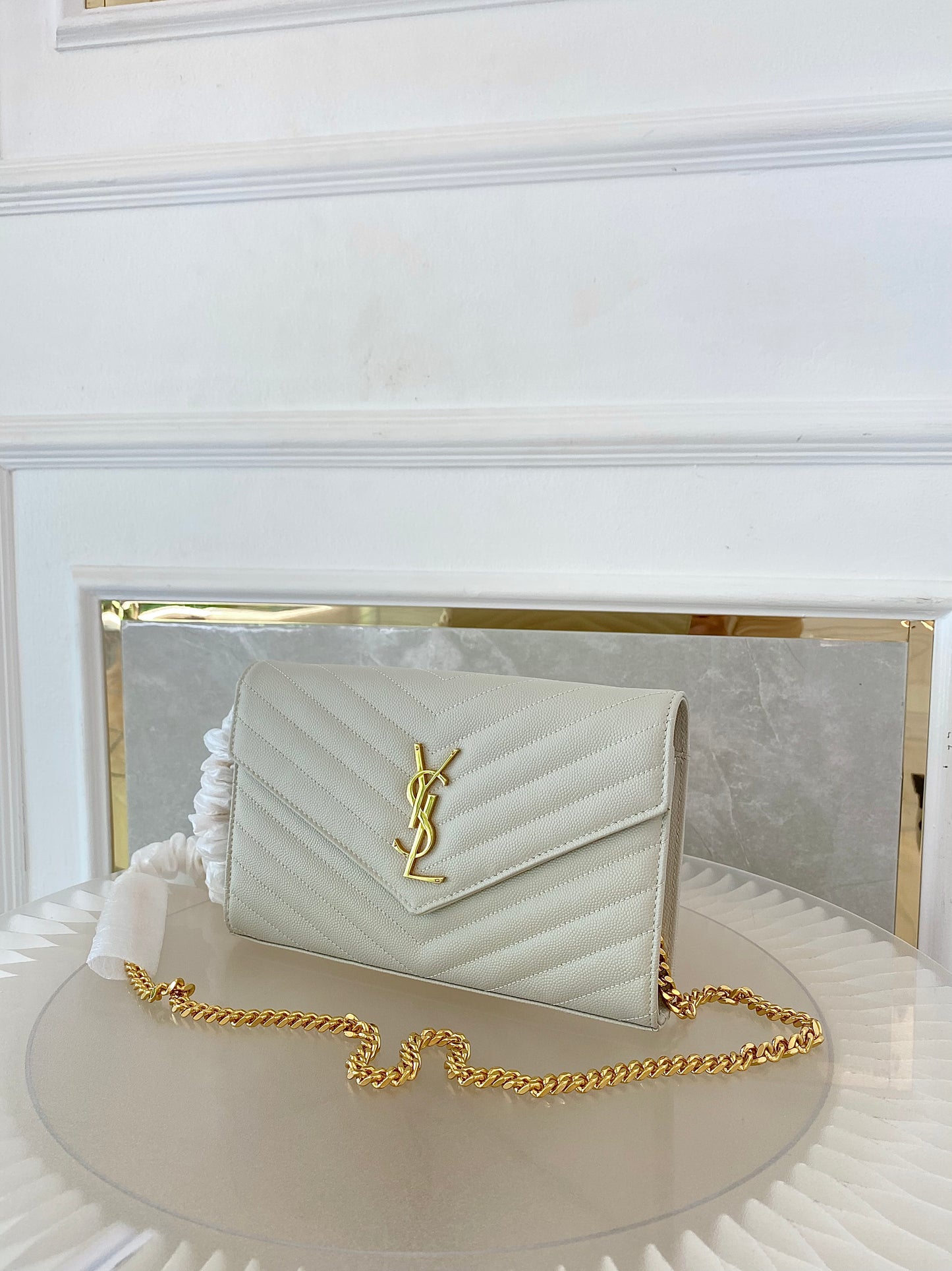 YVES SAINT LAURENT Cassandre Metelasse Envelope WOC GHW