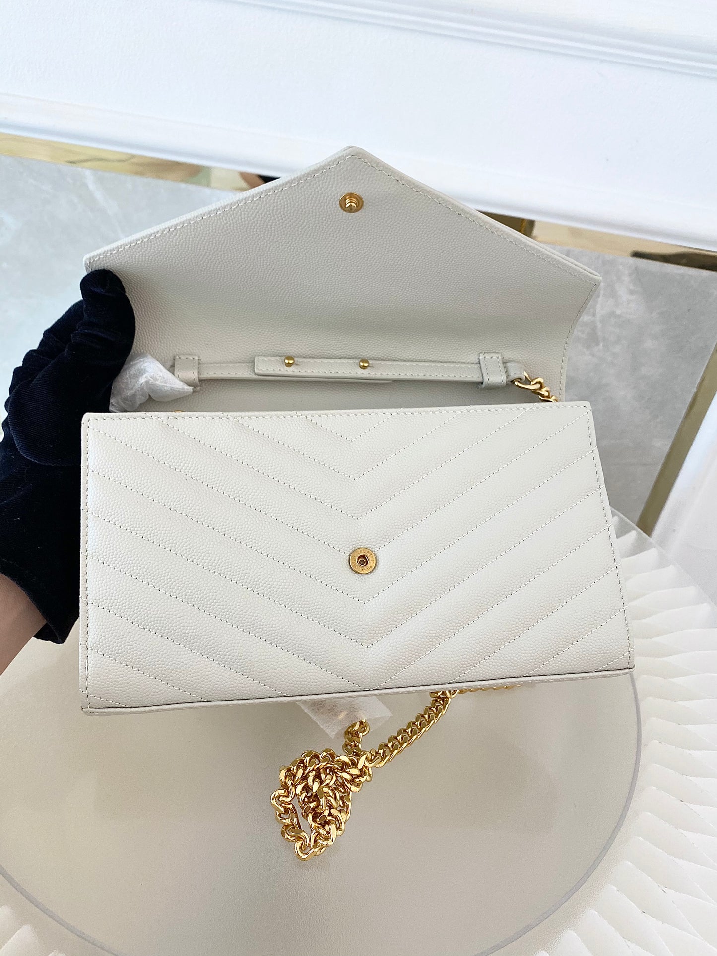 YVES SAINT LAURENT Cassandre Metelasse Envelope WOC GHW
