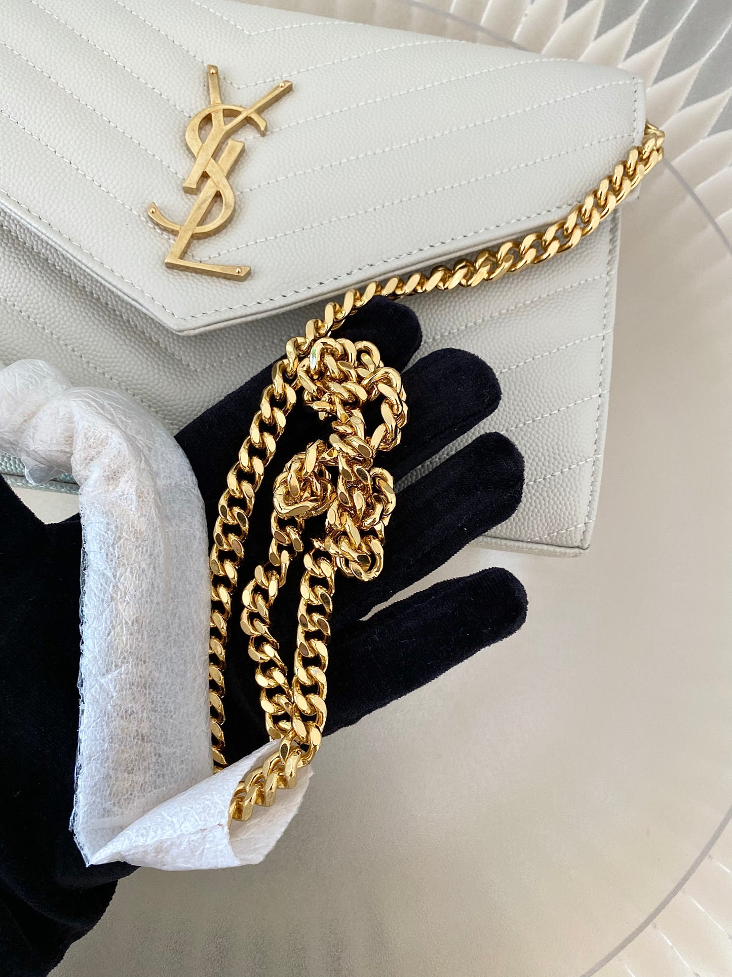 YVES SAINT LAURENT Cassandre Metelasse Envelope WOC GHW