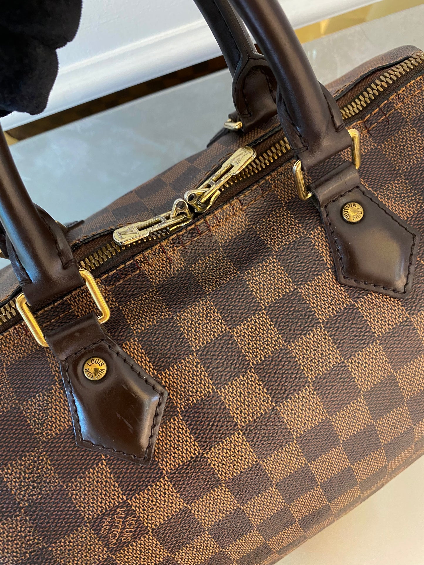 LOUIS VUITTON Speedy Bandoulière 30 in Damier Ebene