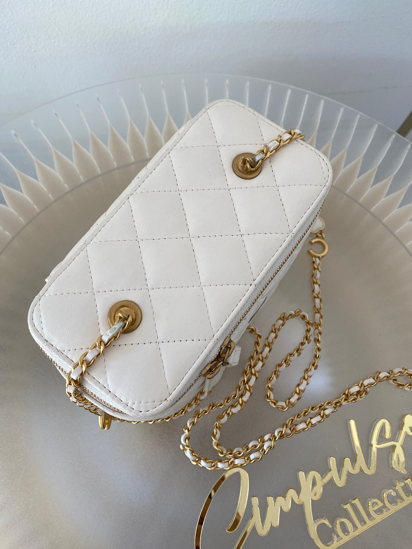 Chanel Vanity Coco White Gold