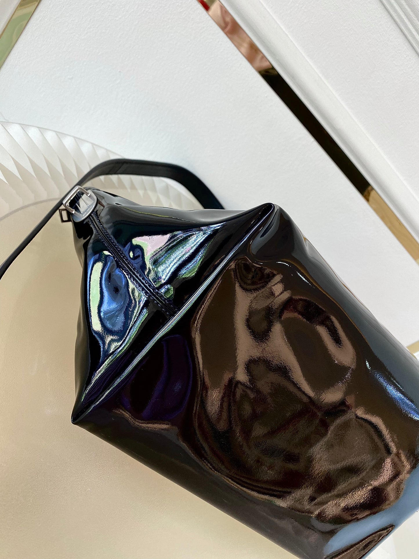 YVES SAINT LAURENT Tuc Black Patent Shoulder Bag