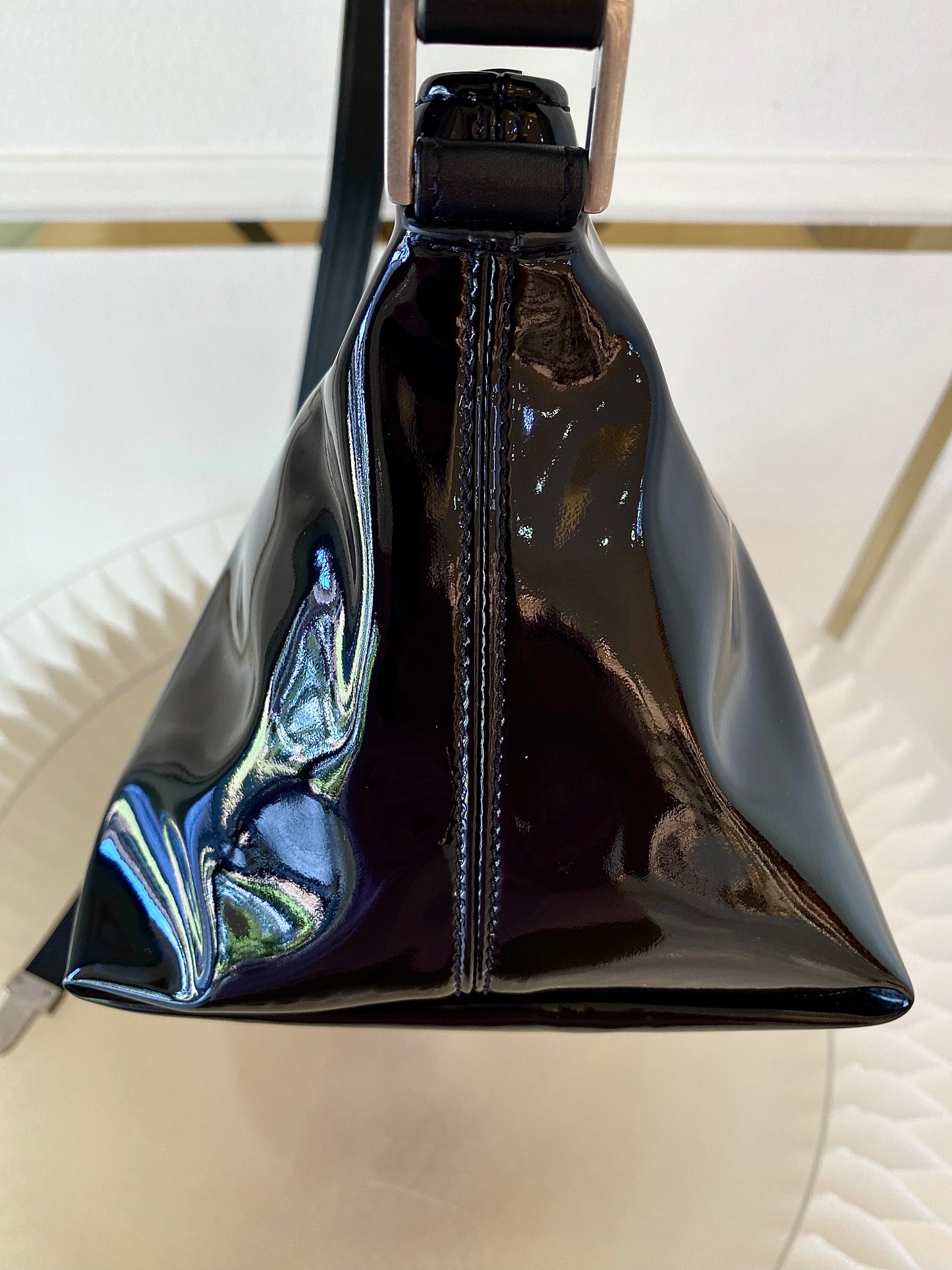 YVES SAINT LAURENT Tuc Black Patent Shoulder Bag