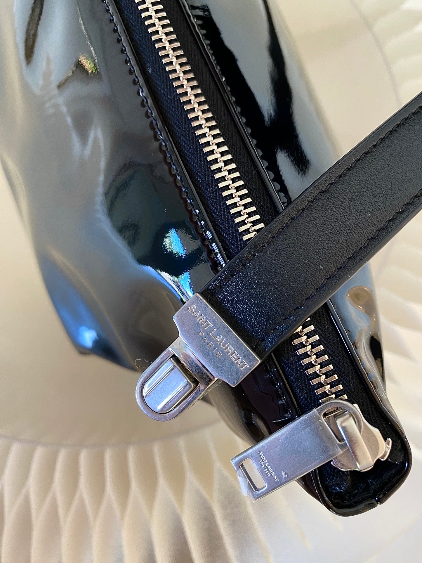 YVES SAINT LAURENT Tuc Black Patent Shoulder Bag