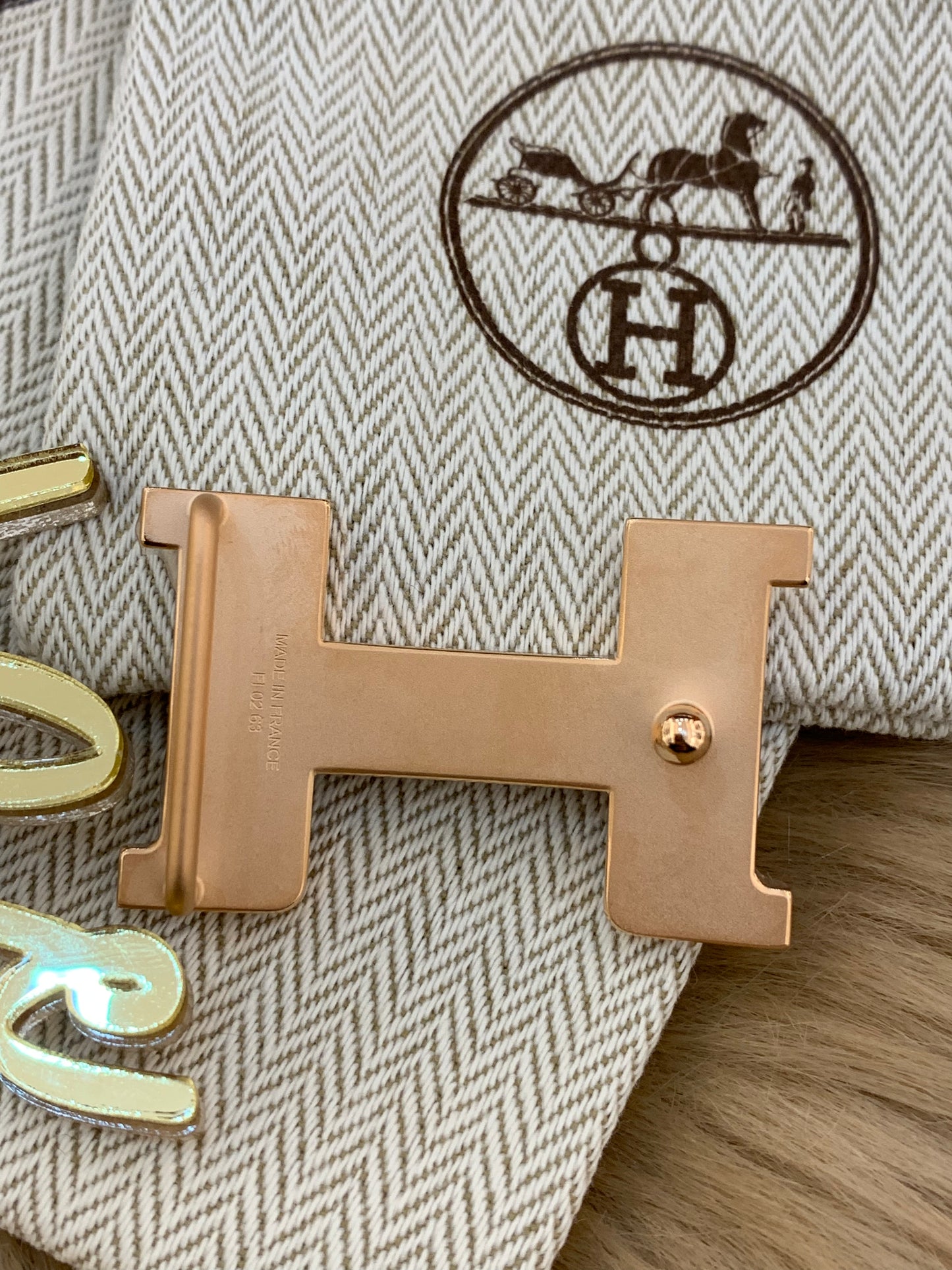 H Belt w/ Rosegold Buckle