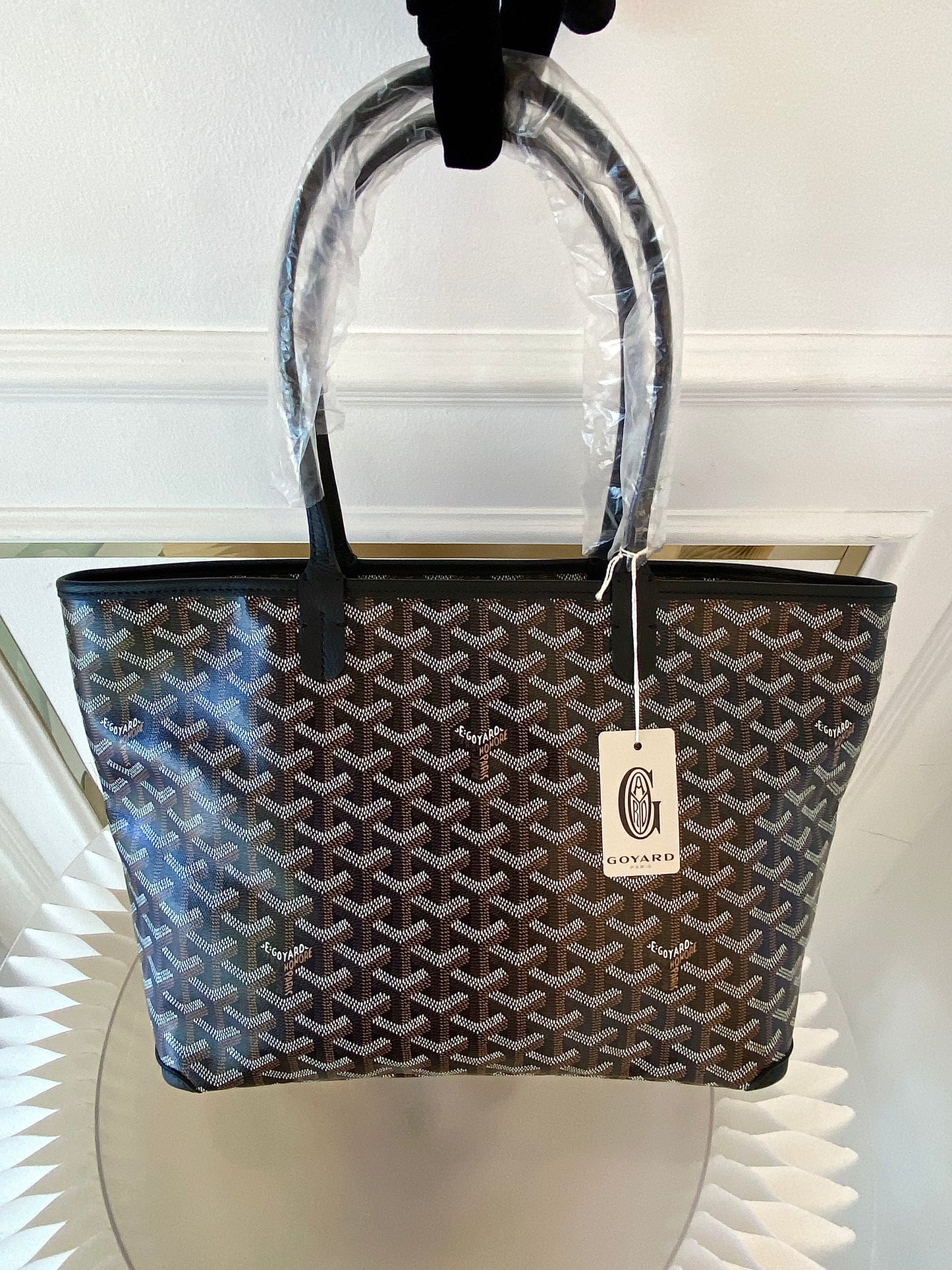 GOYARD Artois Black in Pm Size