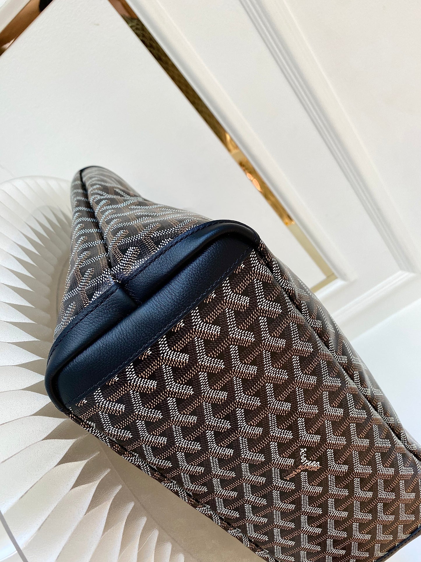 GOYARD Artois Black in Pm Size