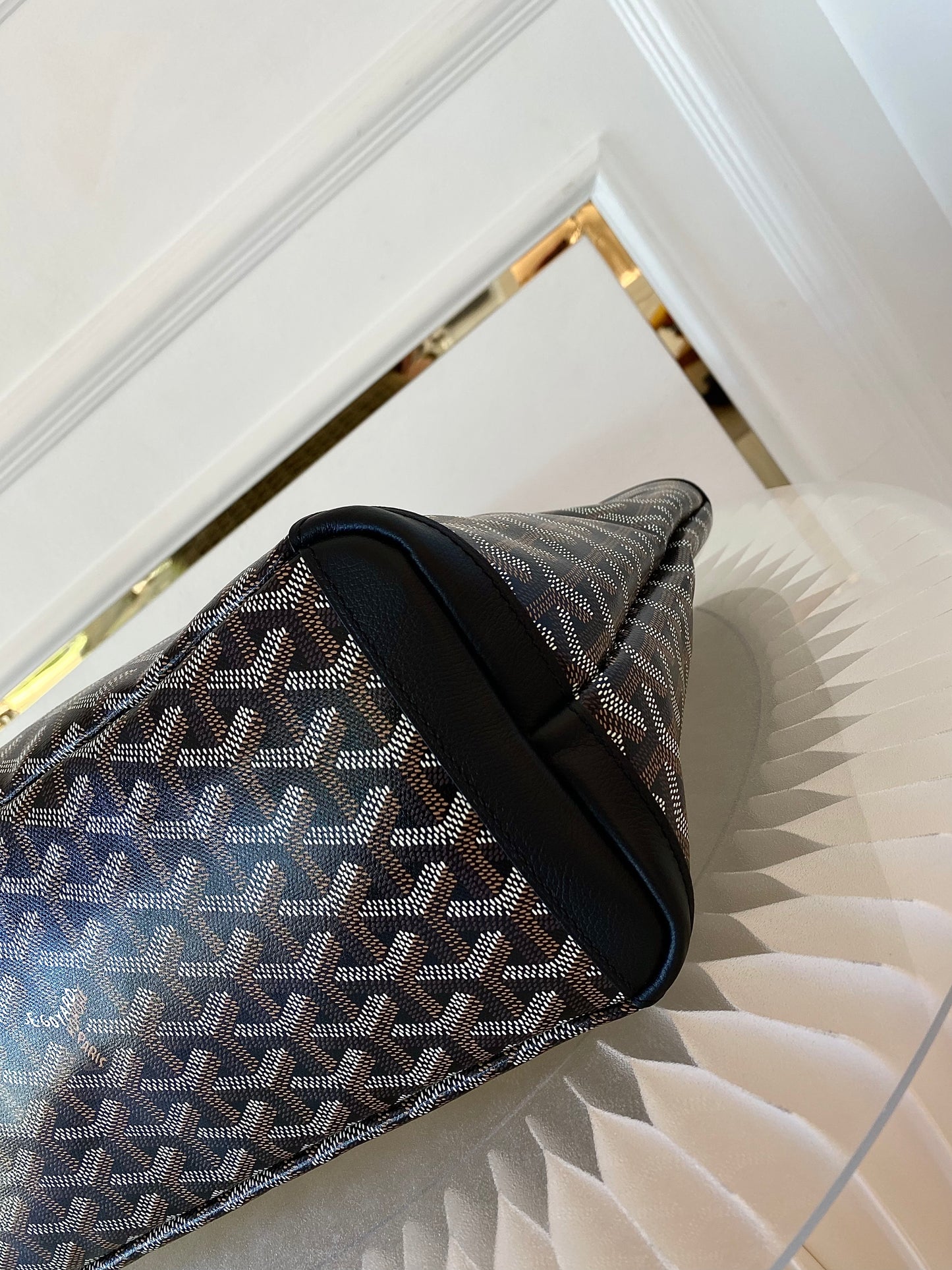 GOYARD Artois Black in Pm Size