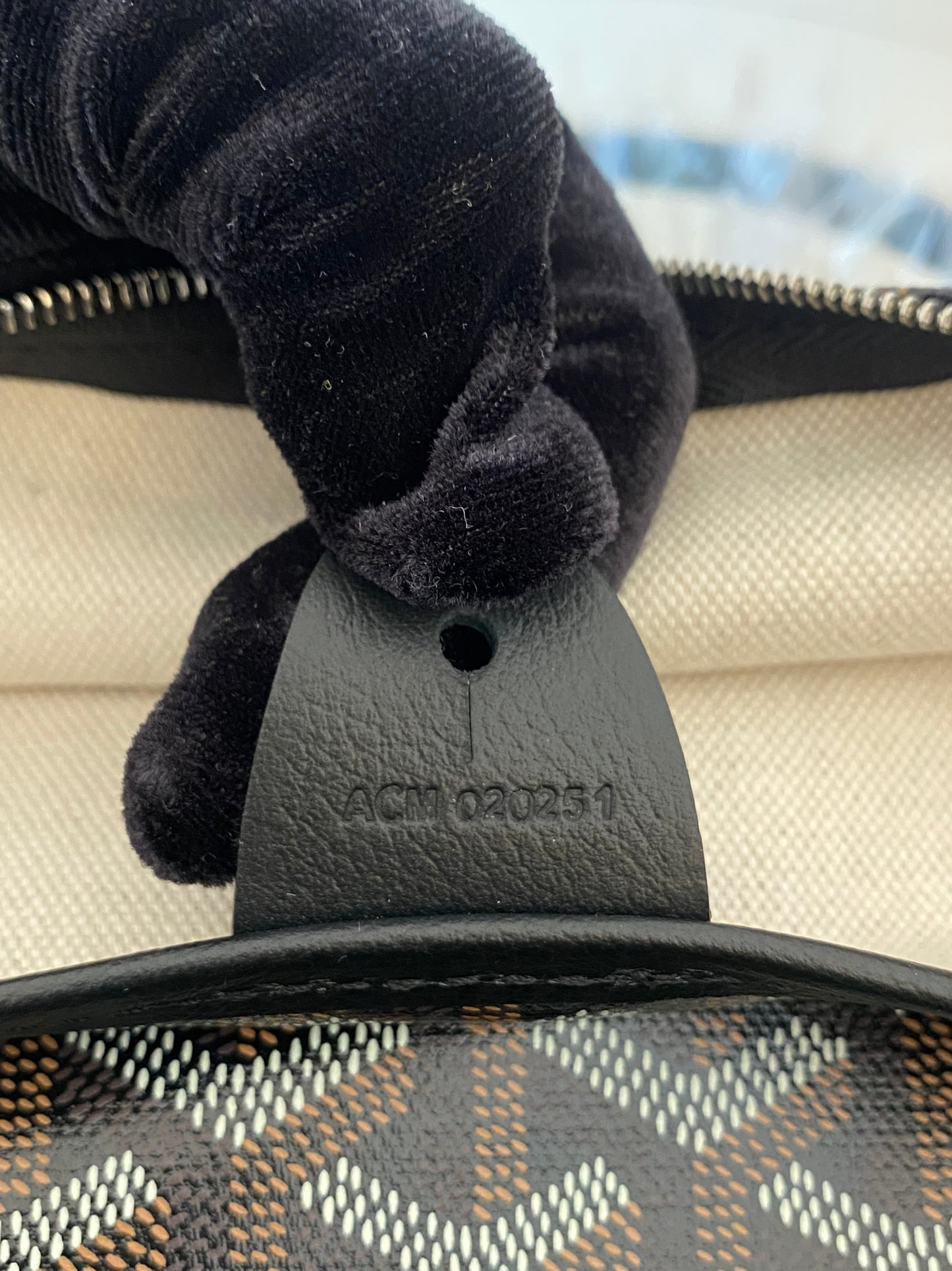 GOYARD Artois Black in Pm Size