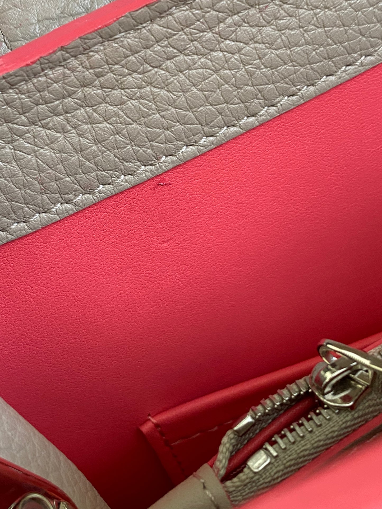 Louis Vuitton Capucine Mm