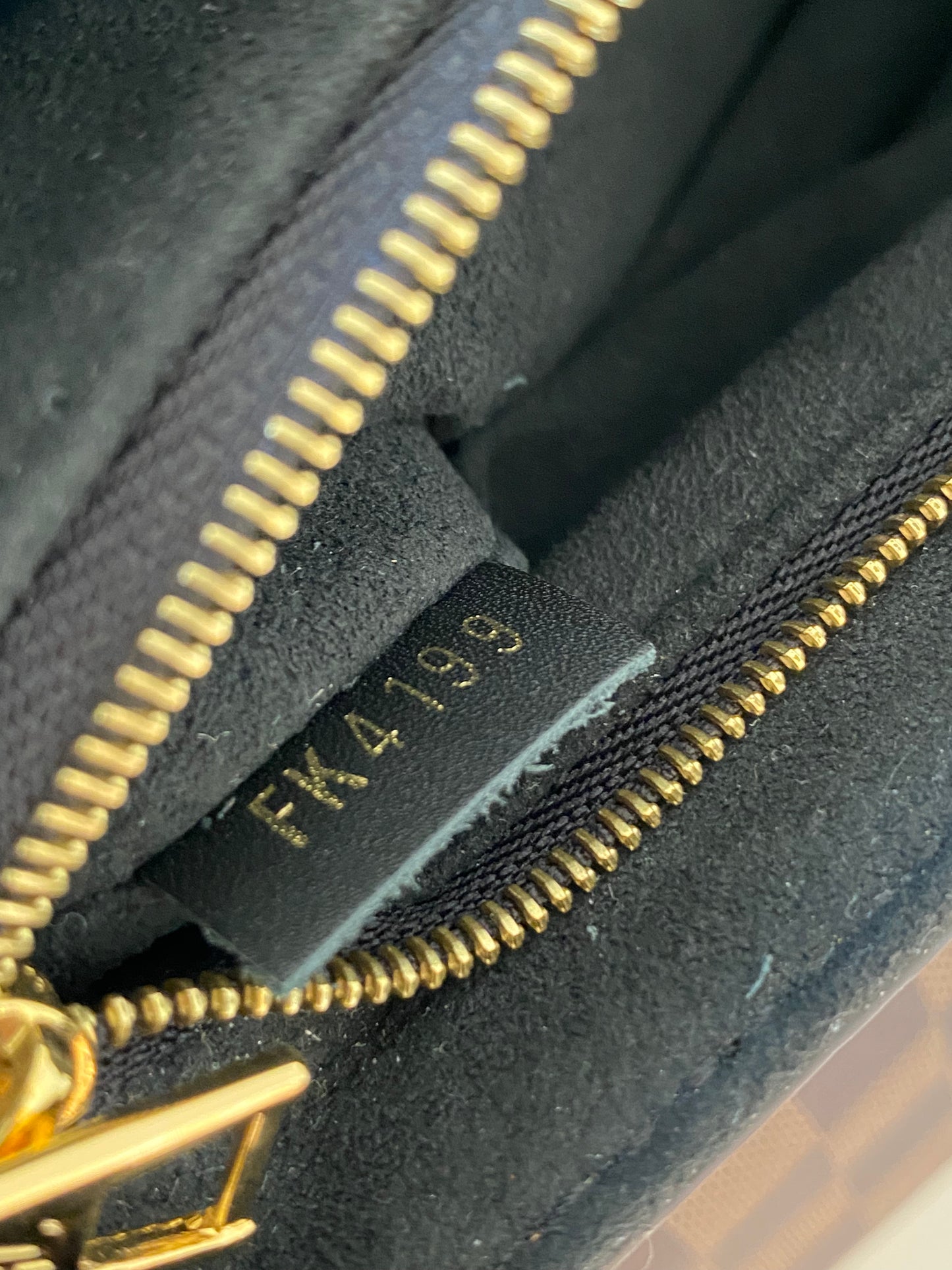 LOUIS VUITTON Vavin Damier Ebene Pm Bag