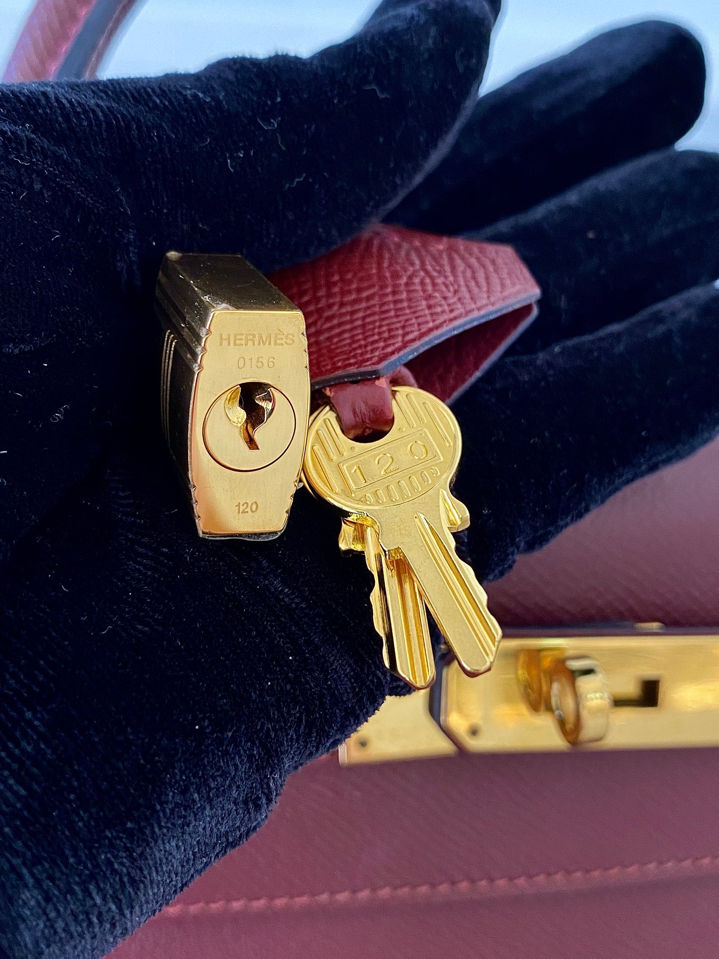 HERMES Kelly 32 Bordeaux Epsom Sellier GHW