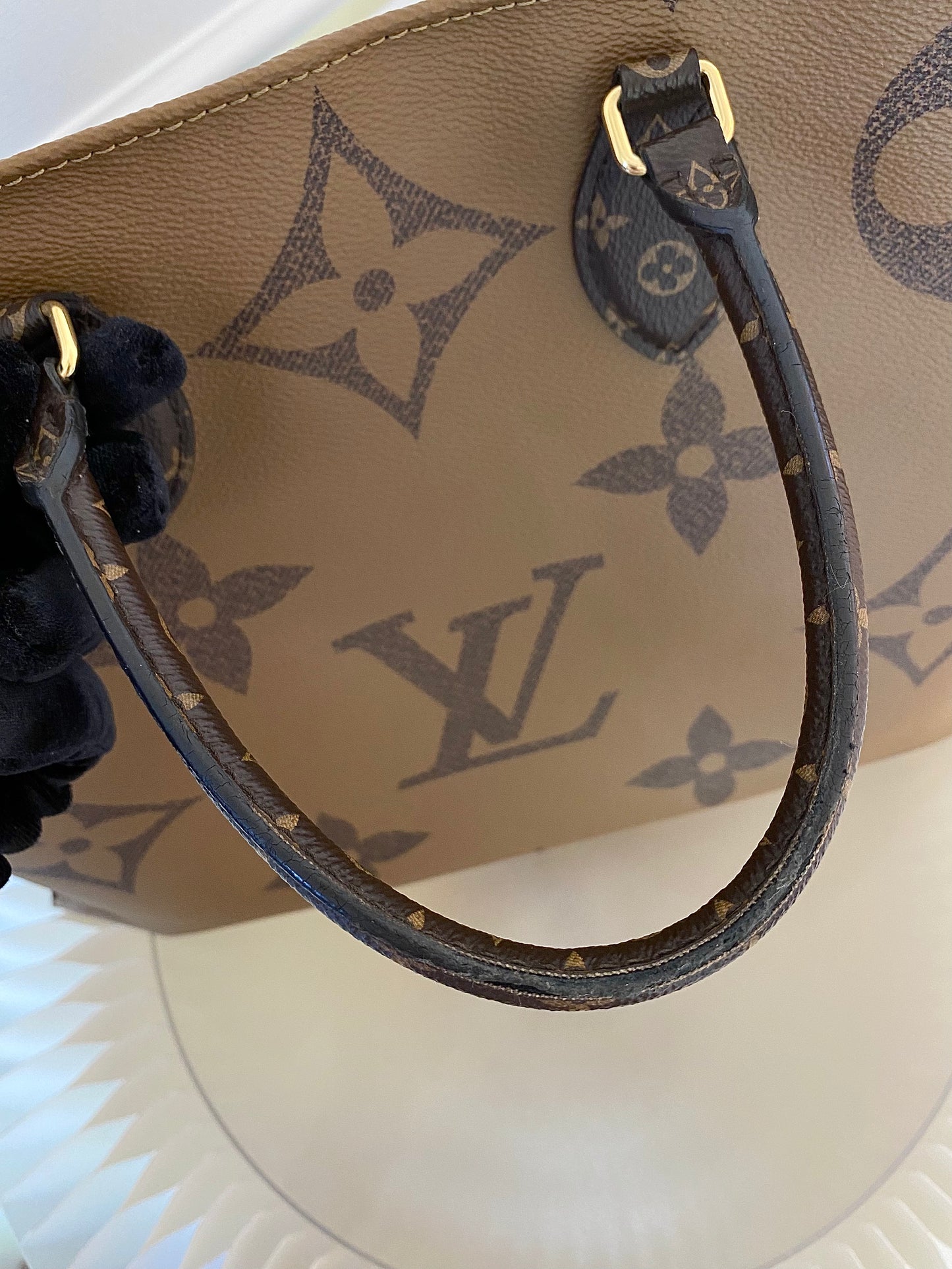 LOUIS VUITTON OTG Mono Reverse GM Size