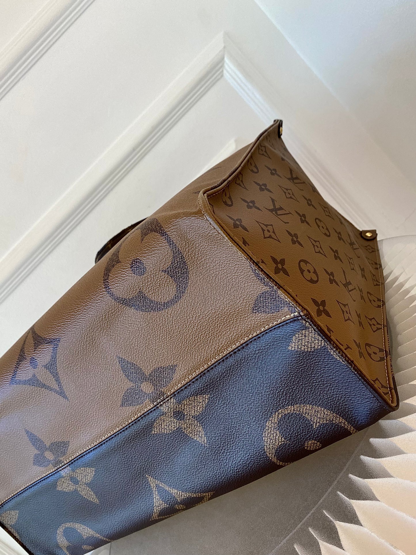 LOUIS VUITTON OTG Mono Reverse GM Size