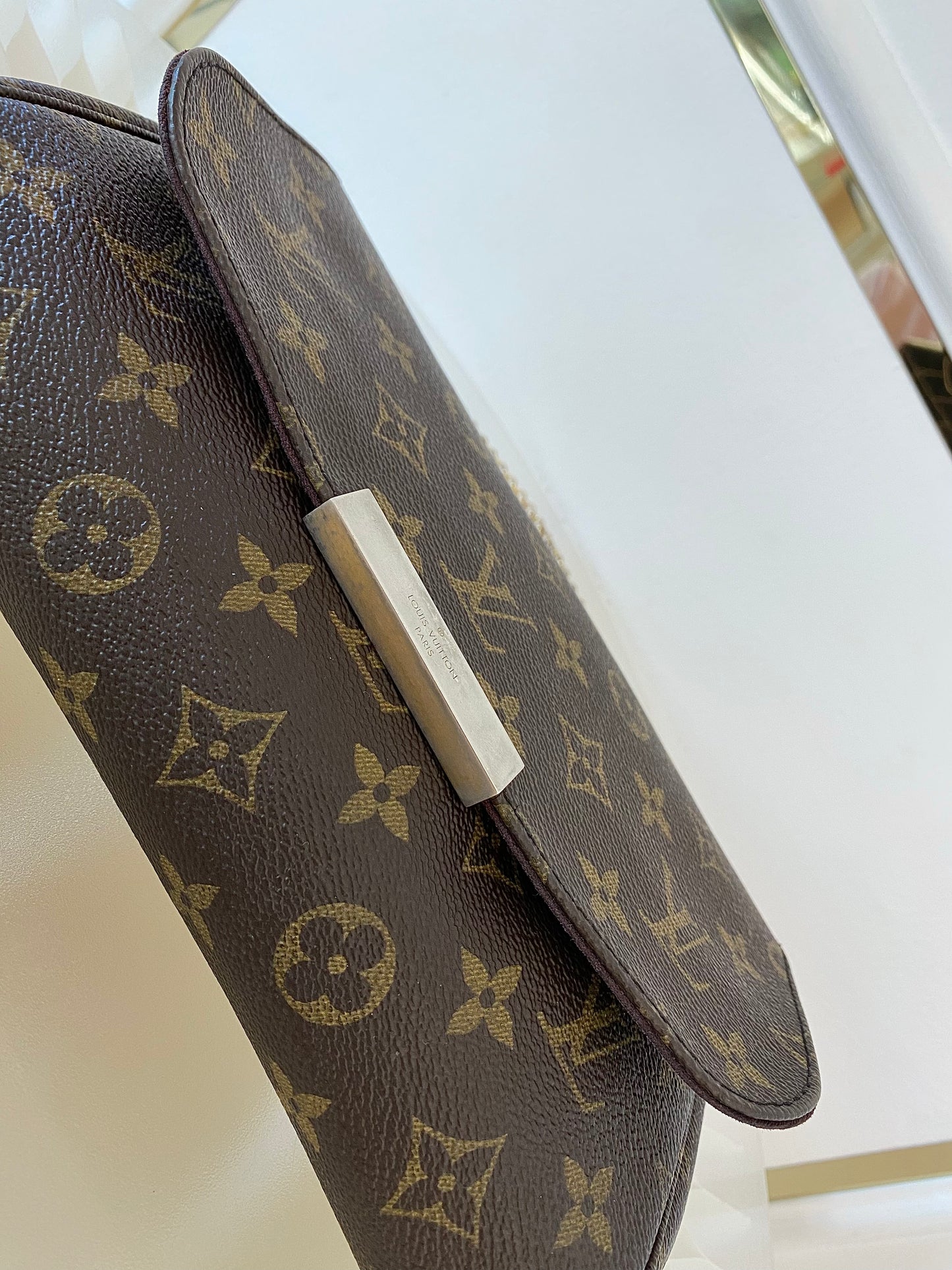 LOUIS VUITTON Mono Favorite Mm