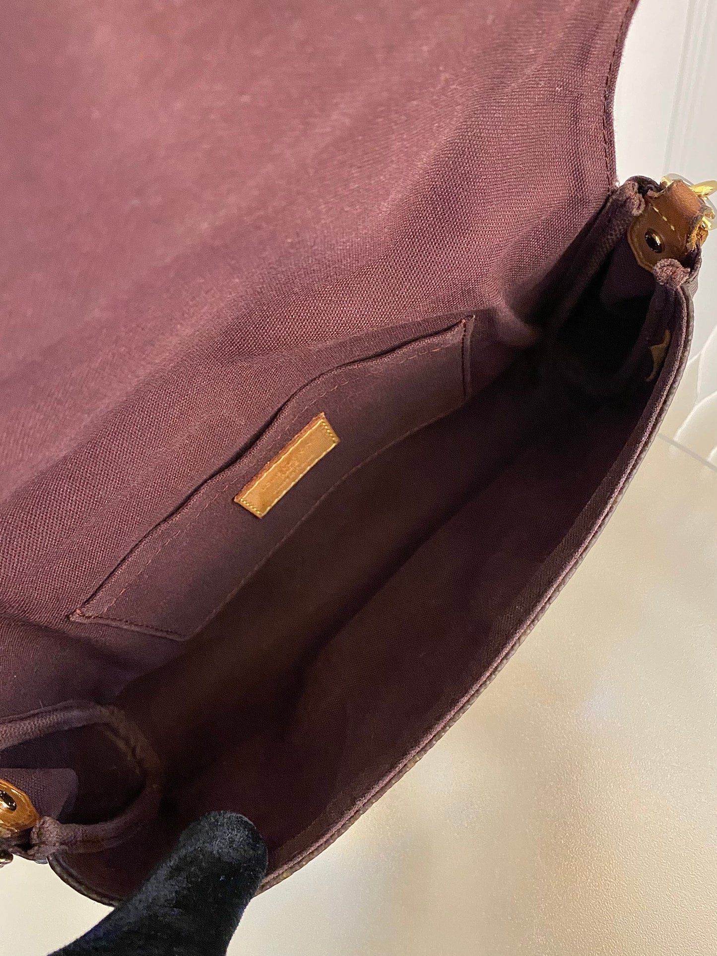 LOUIS VUITTON Mono Favorite Mm