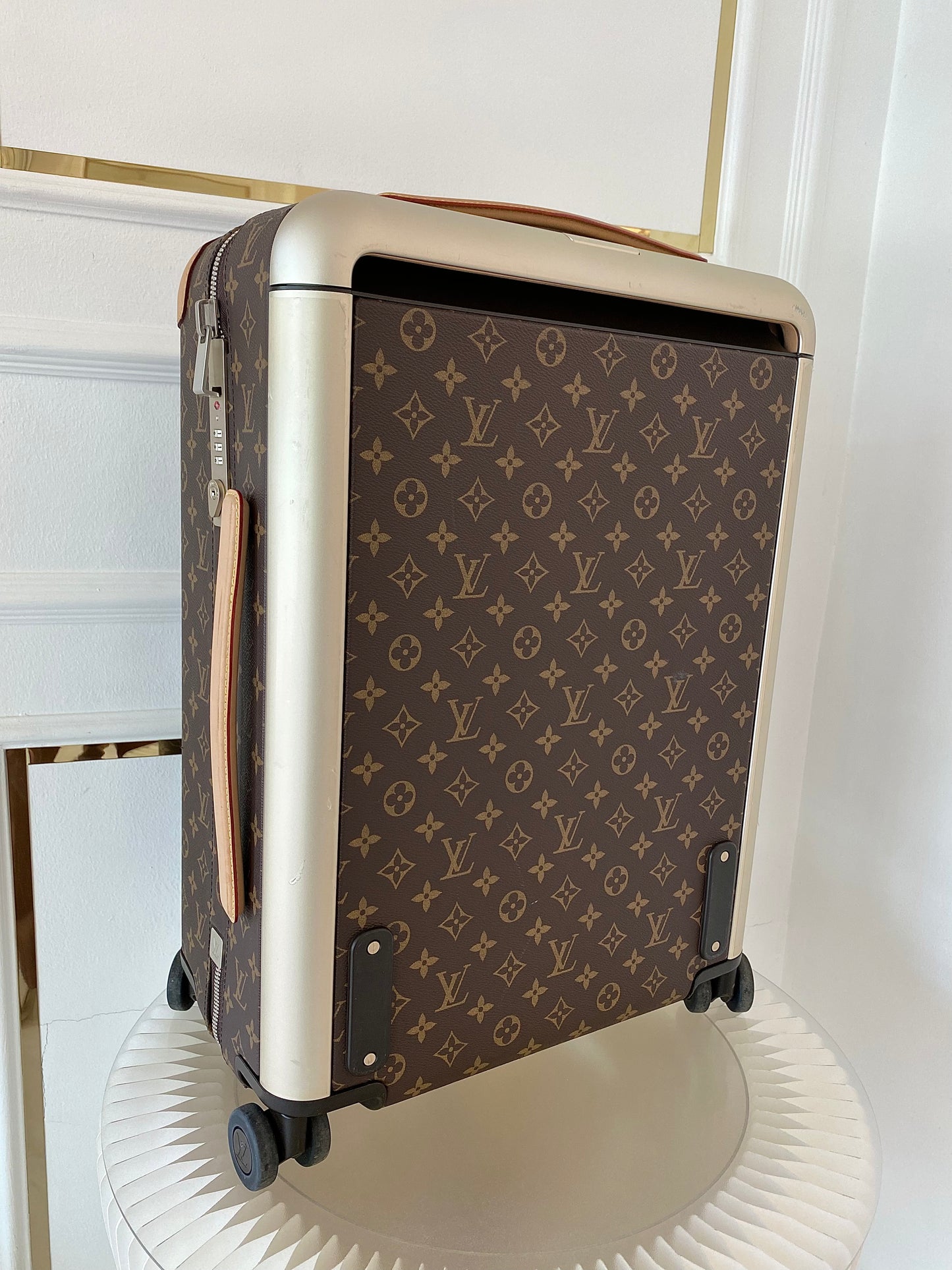 LOUIS VUITTON Horizon 55 Mono Rolling Suitcase