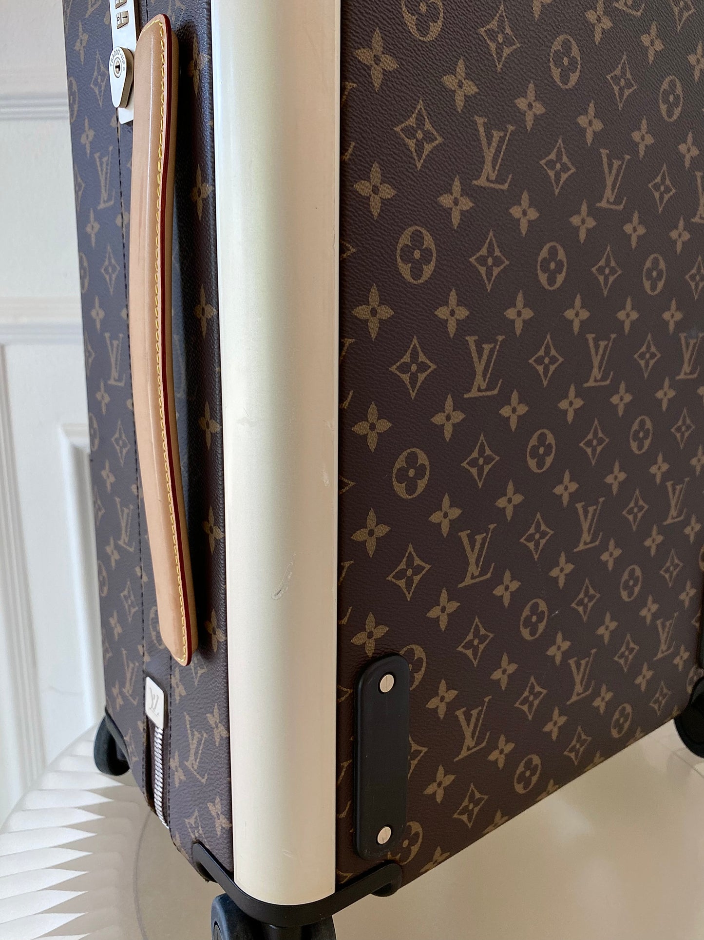 LOUIS VUITTON Horizon 55 Mono Rolling Suitcase