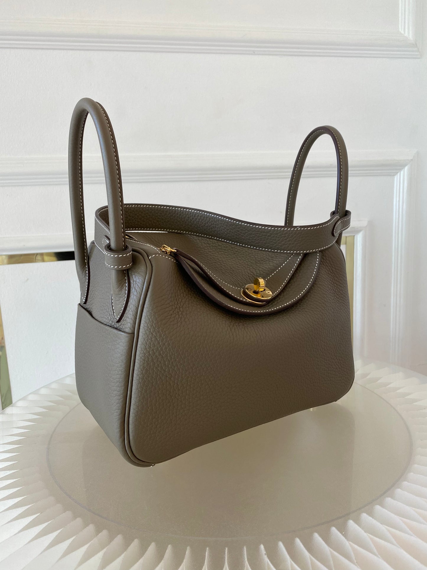 HERMES Lindy 26 Etoupe GHW