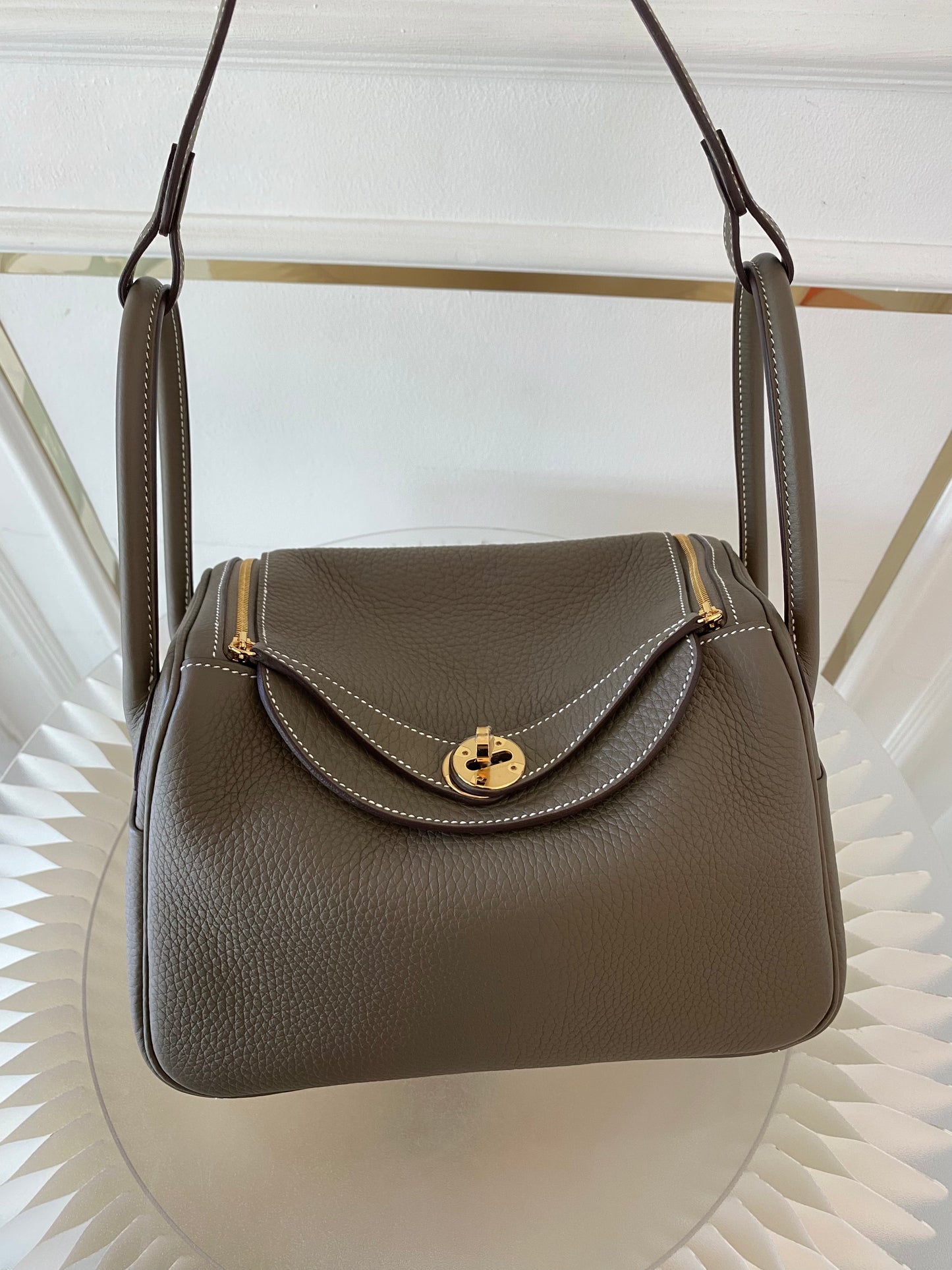 HERMES Lindy 26 Etoupe GHW