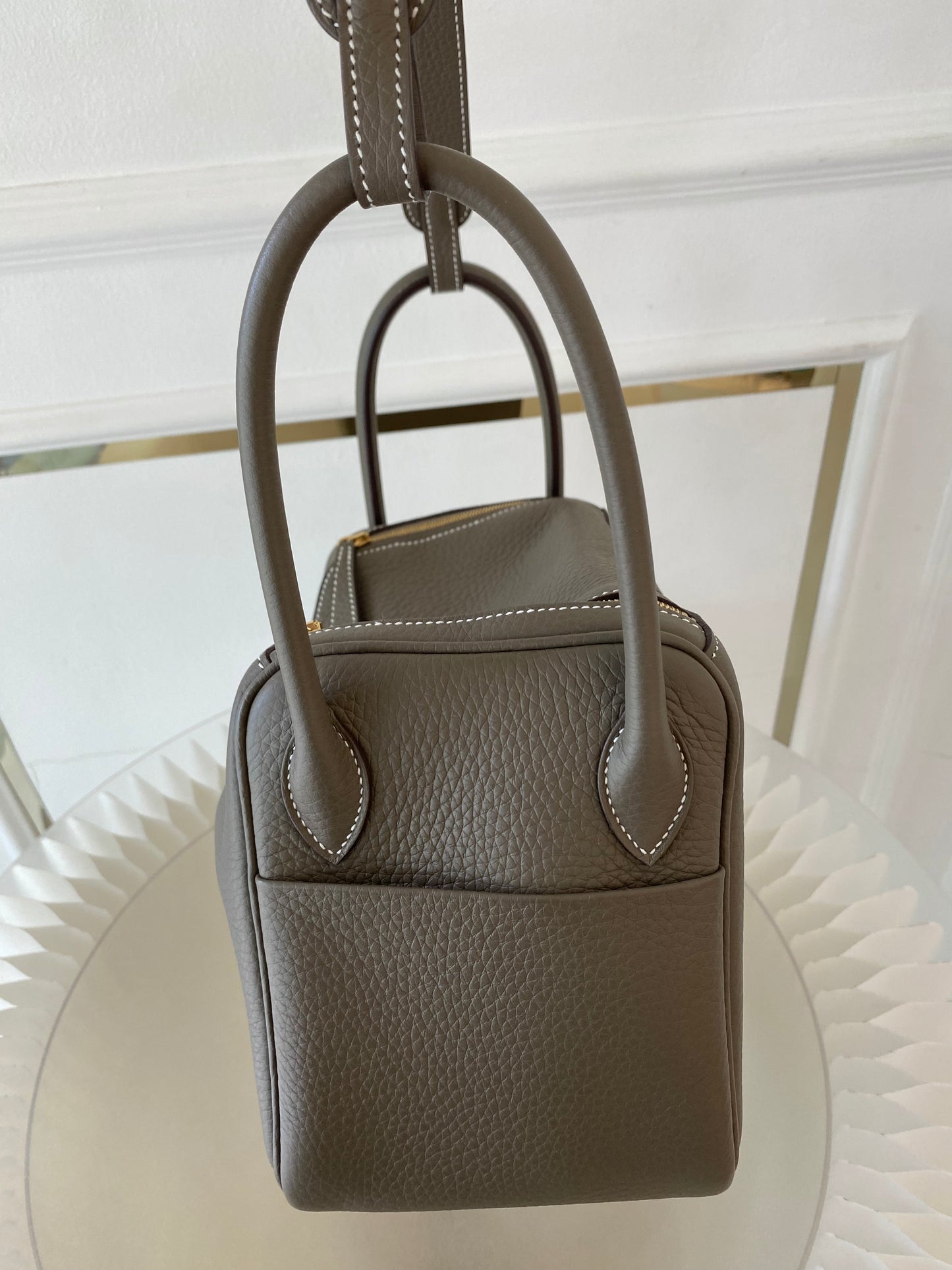 HERMES Lindy 26 Etoupe GHW