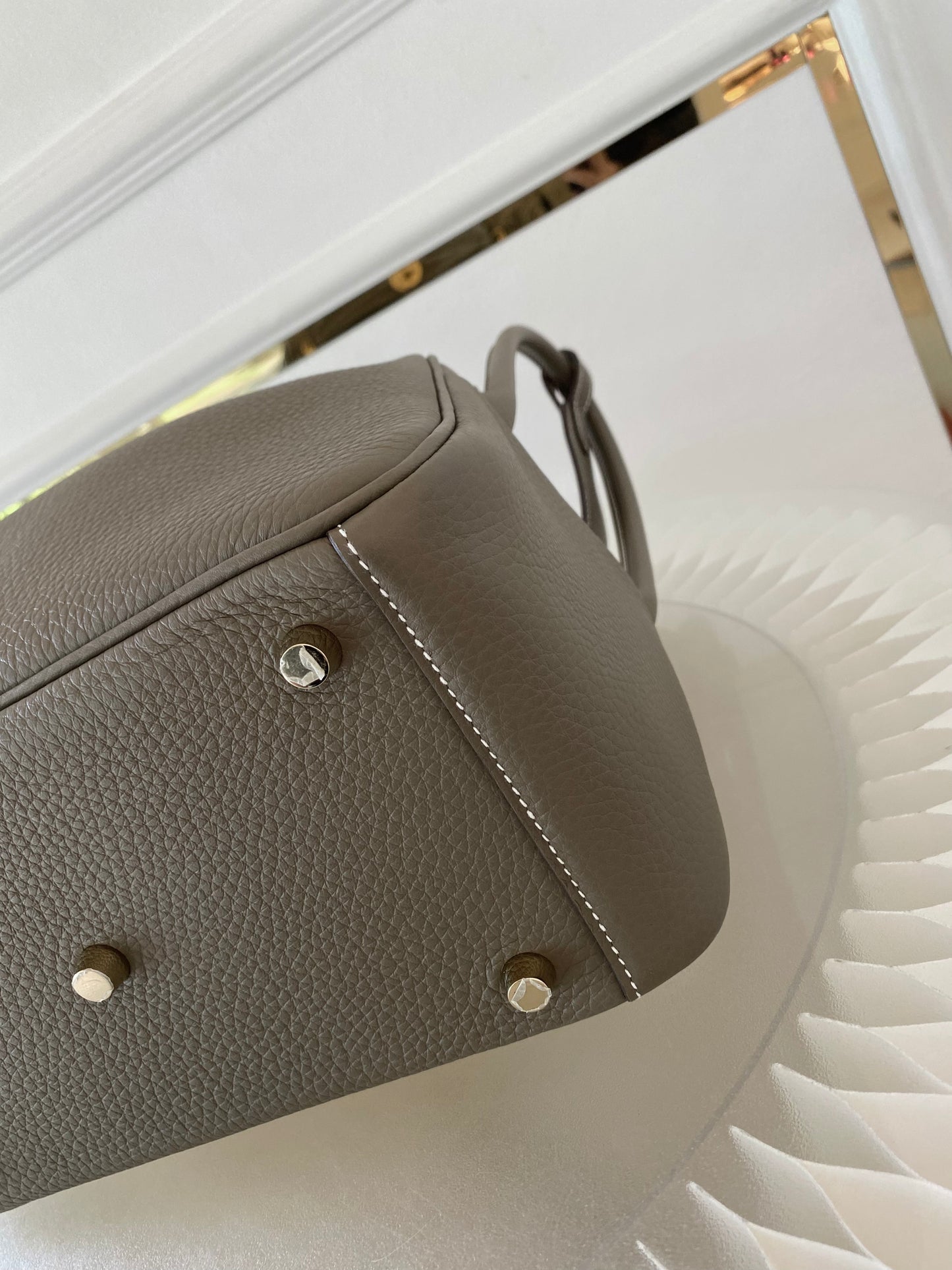 HERMES Lindy 26 Etoupe GHW