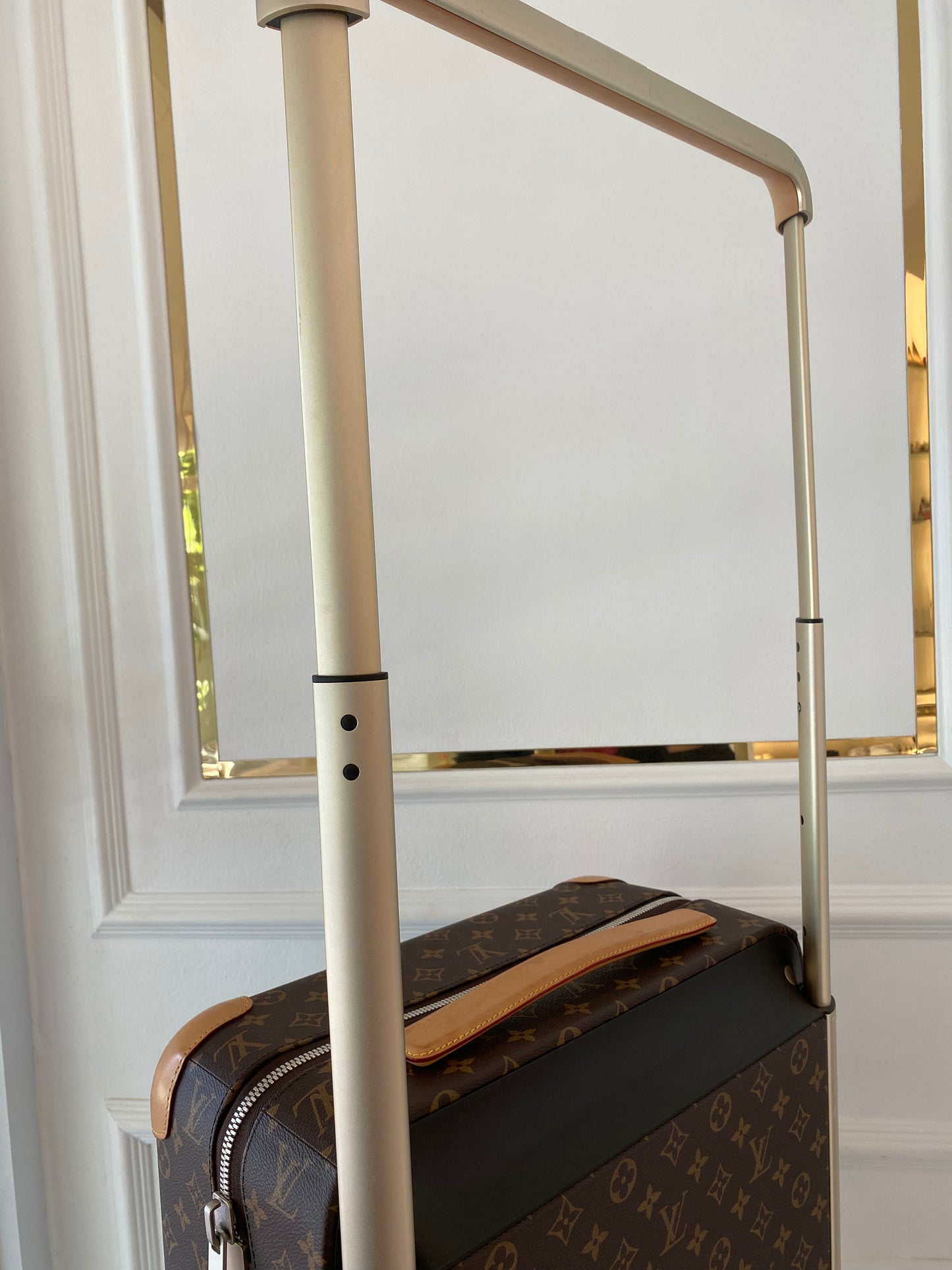 LOUIS VUITTON Horizon 55 Mono Rolling Suitcase