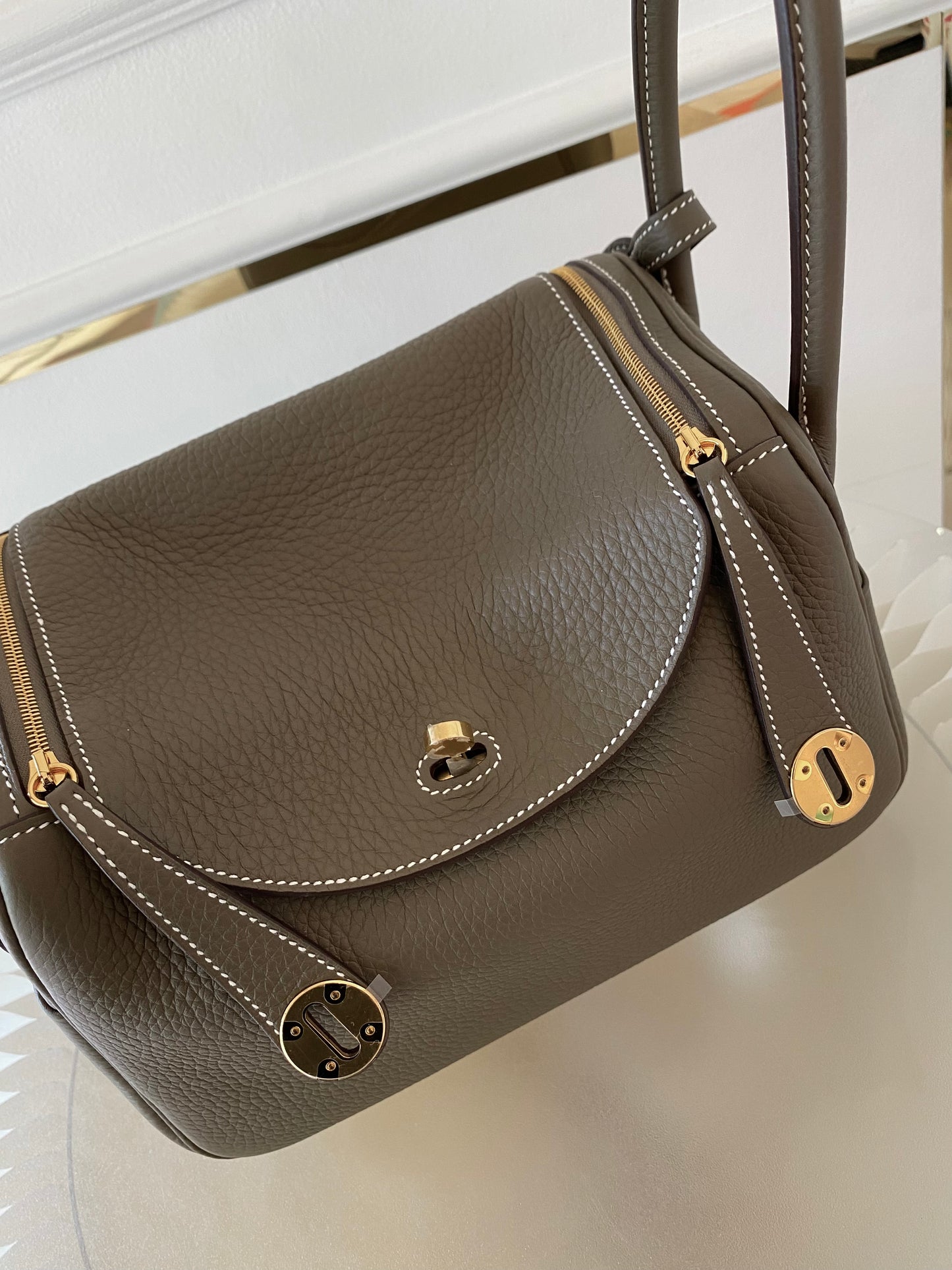 HERMES Lindy 26 Etoupe GHW