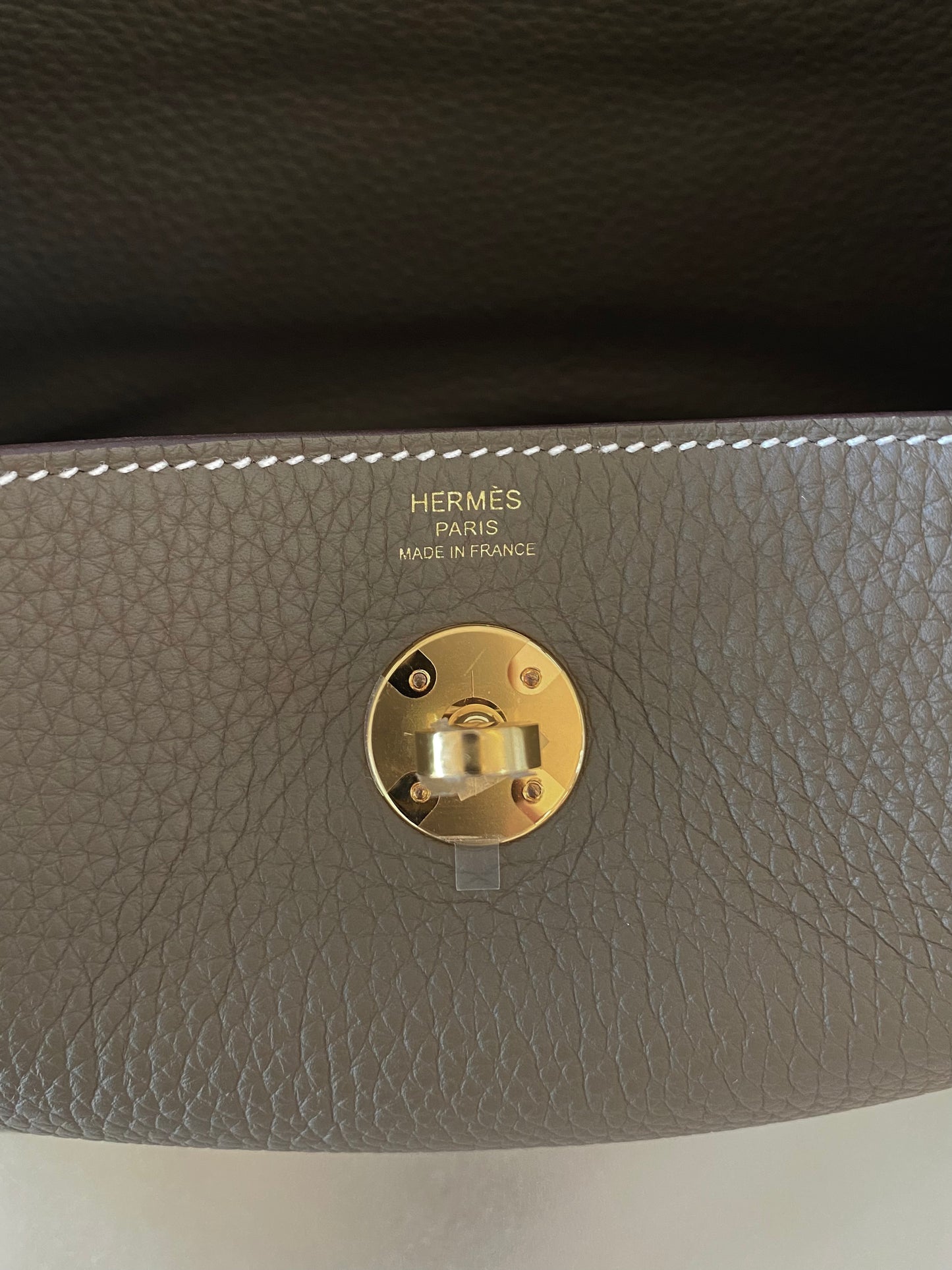 HERMES Lindy 26 Etoupe GHW