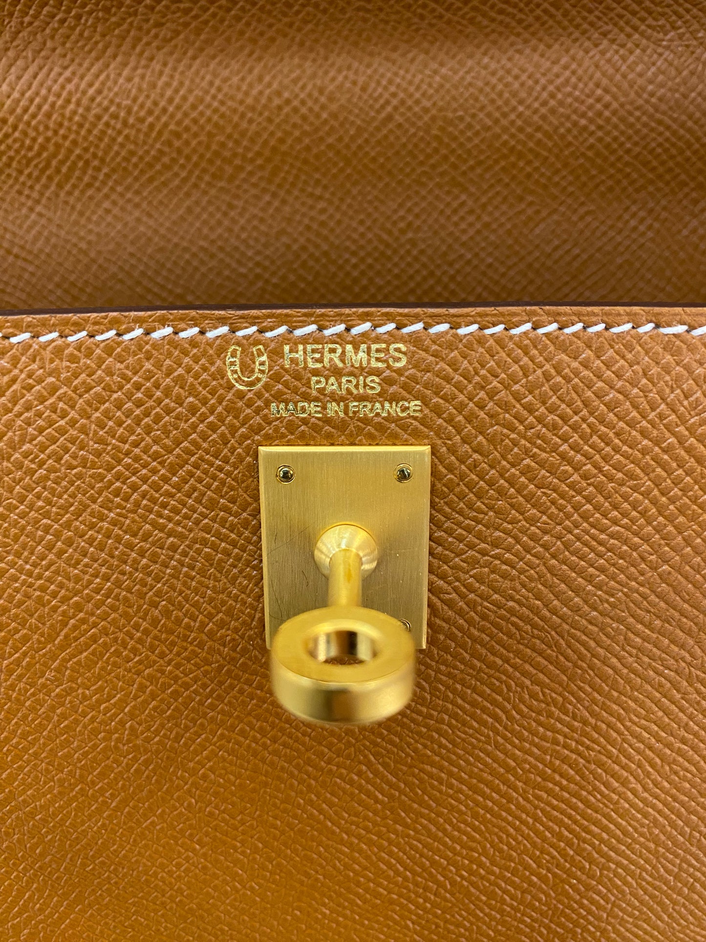 HERMES Kelly 25 Gold in Craie Epsom Leather GHW