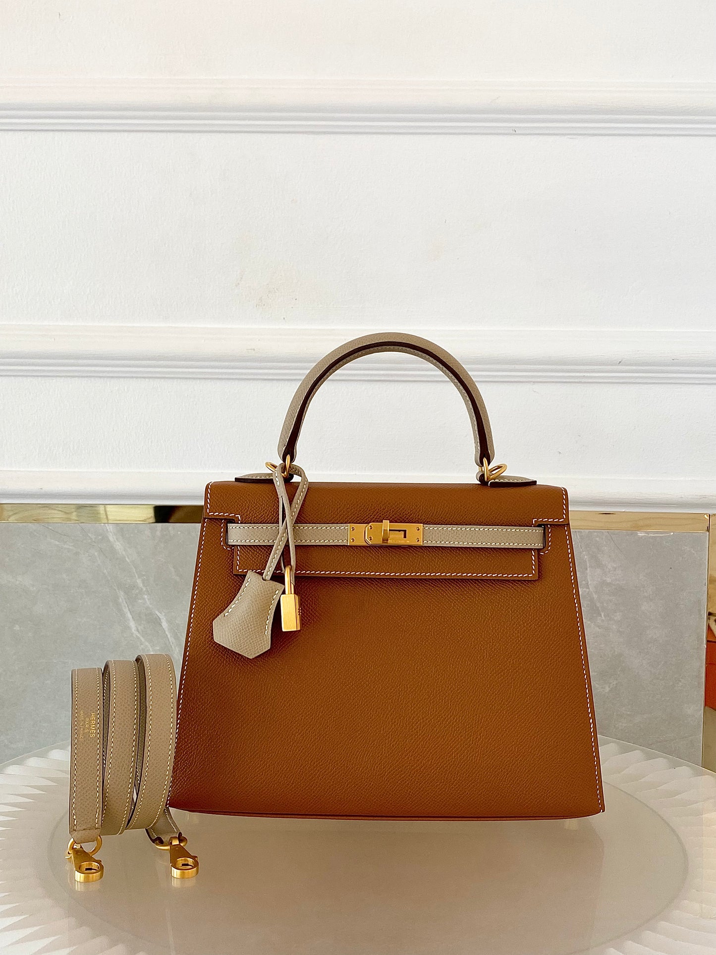 HERMES Kelly 25 Gold in Craie Epsom Leather GHW
